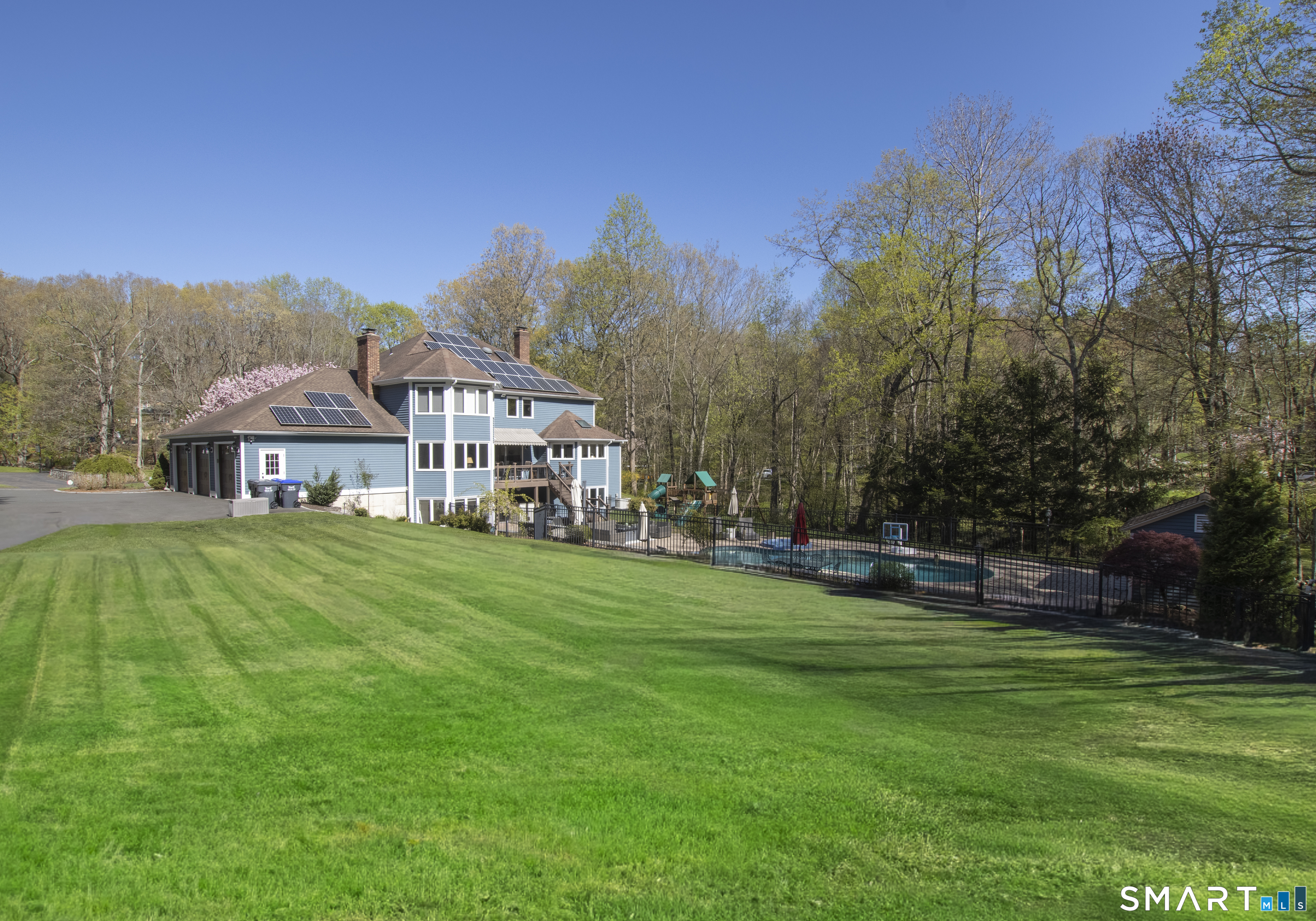 3 Crescent Lane