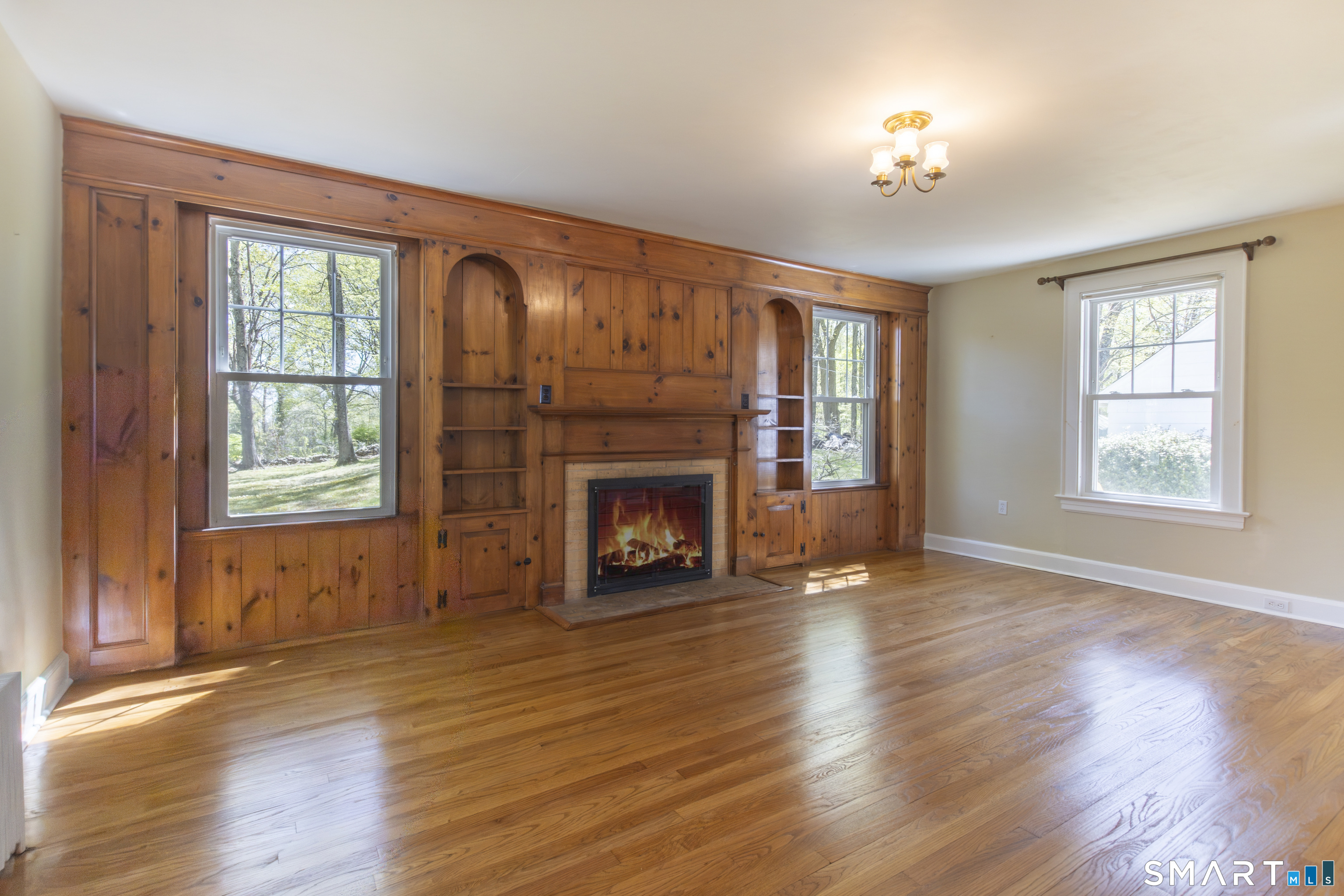 1841 Huntington Turnpike