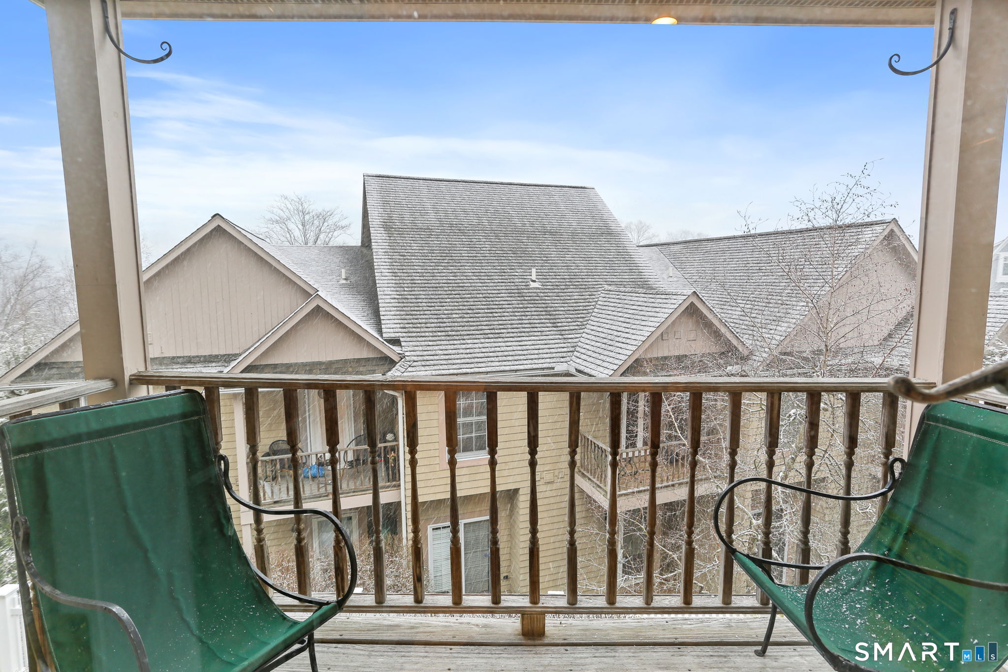 77 Locust Avenue APT 124