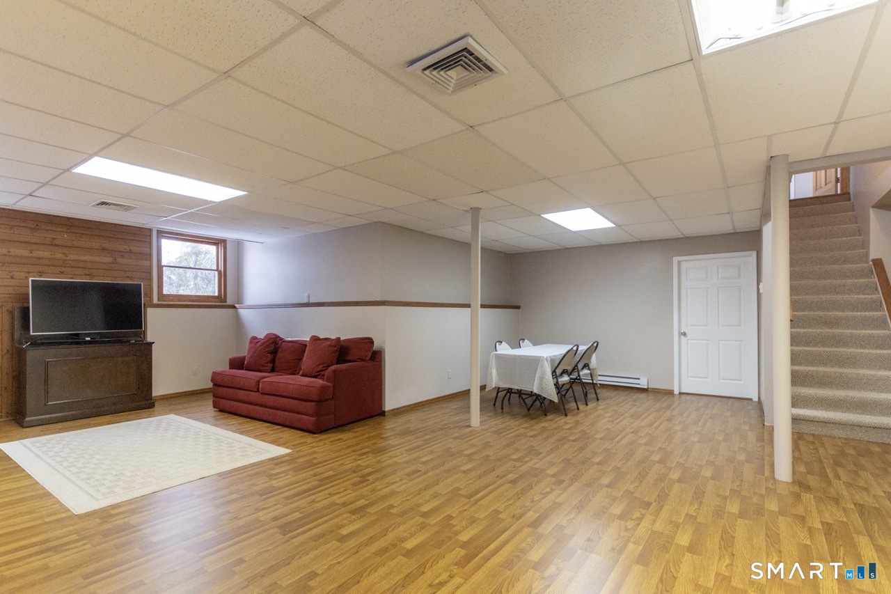 102 Coventry Lane