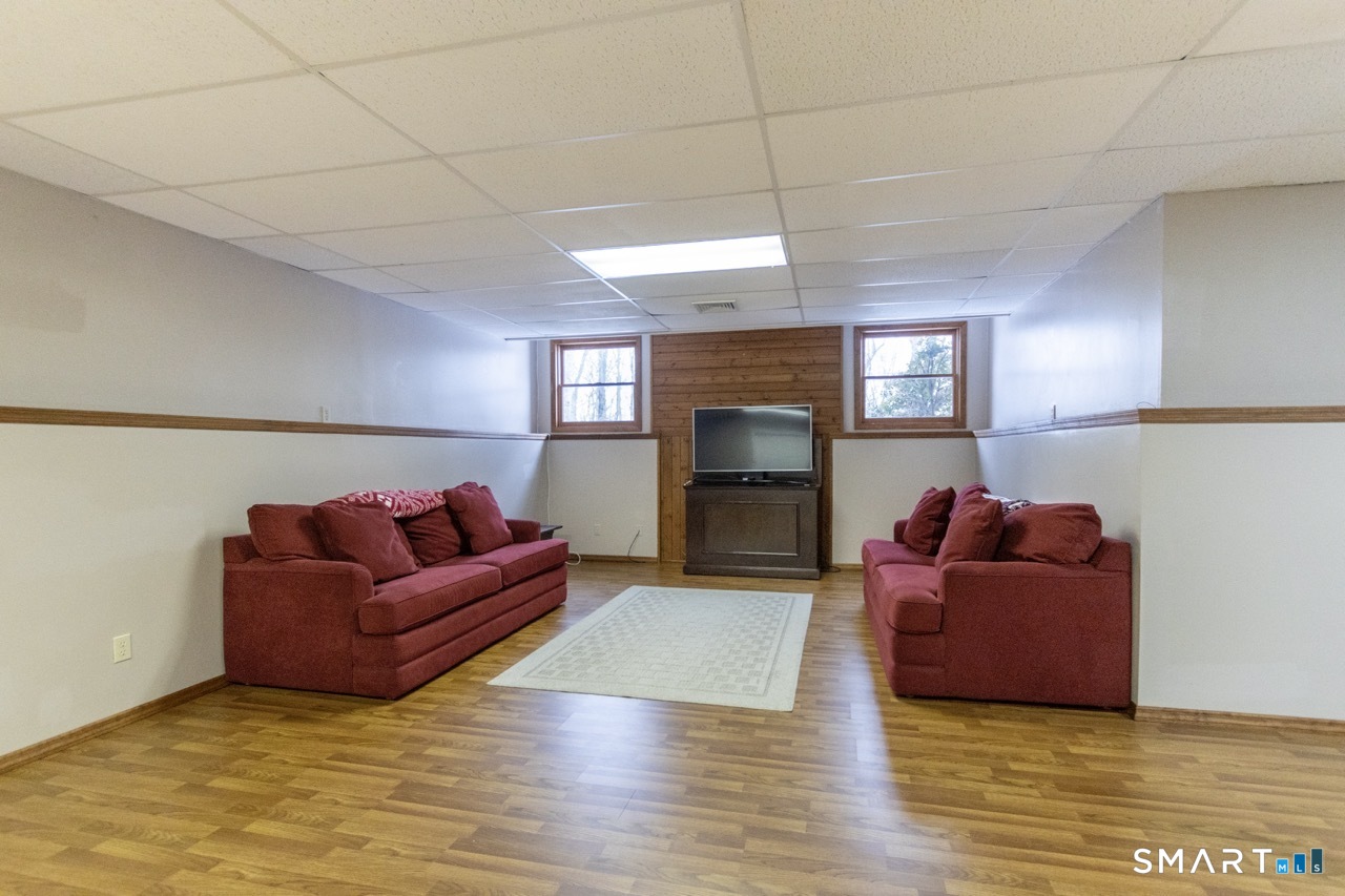 102 Coventry Lane