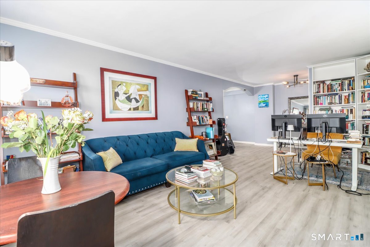 30 Glenbrook Road APT 10F