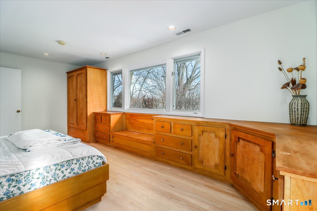 65 Bailey Road