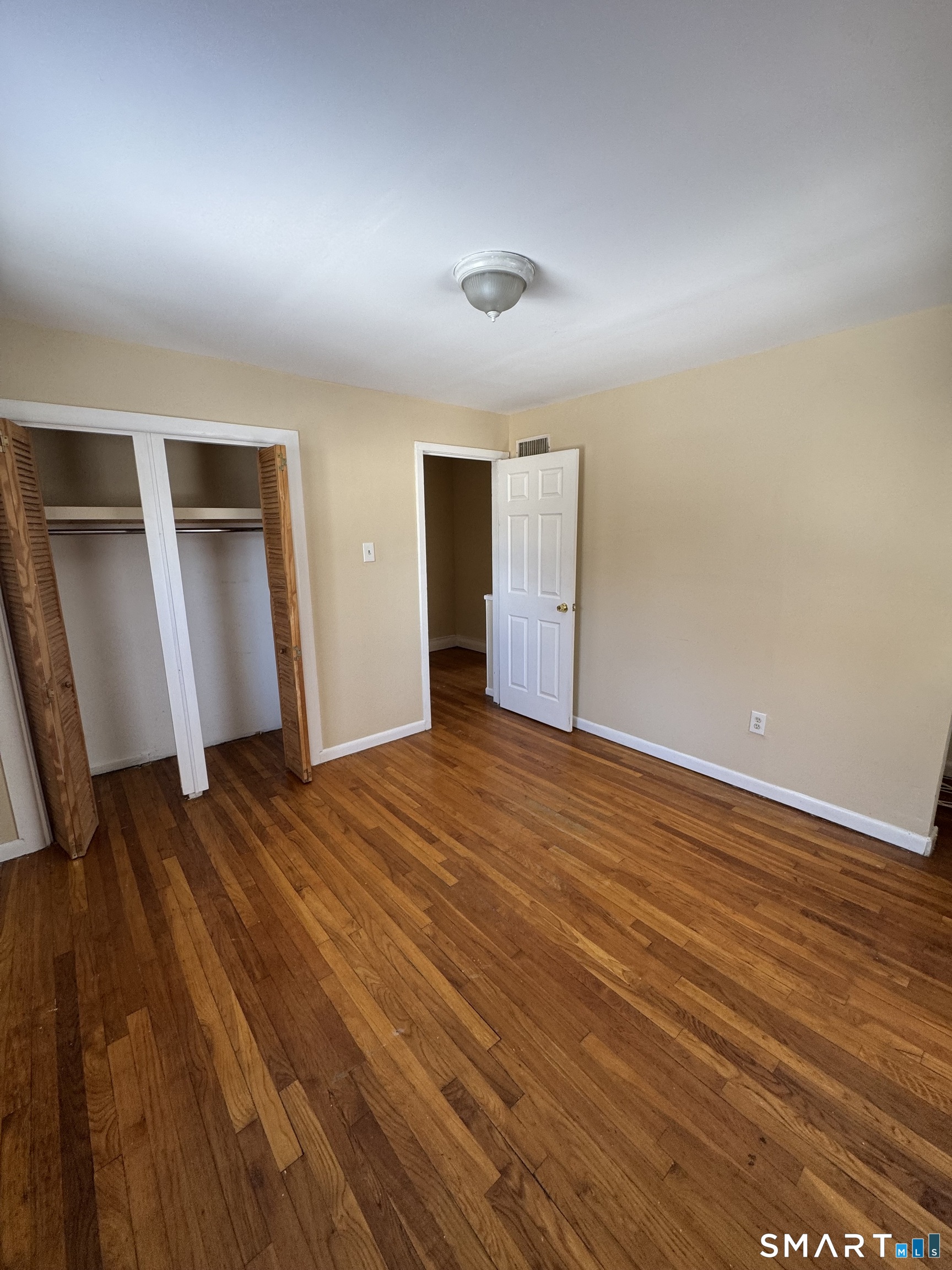 117 Dupont Place 119