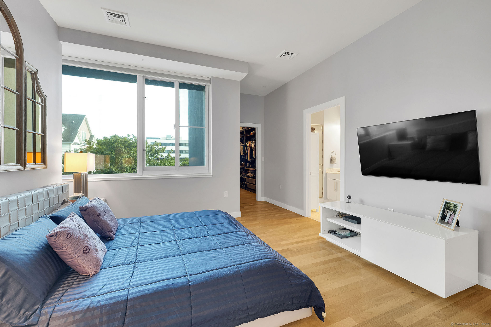 1515 Summer Street 302