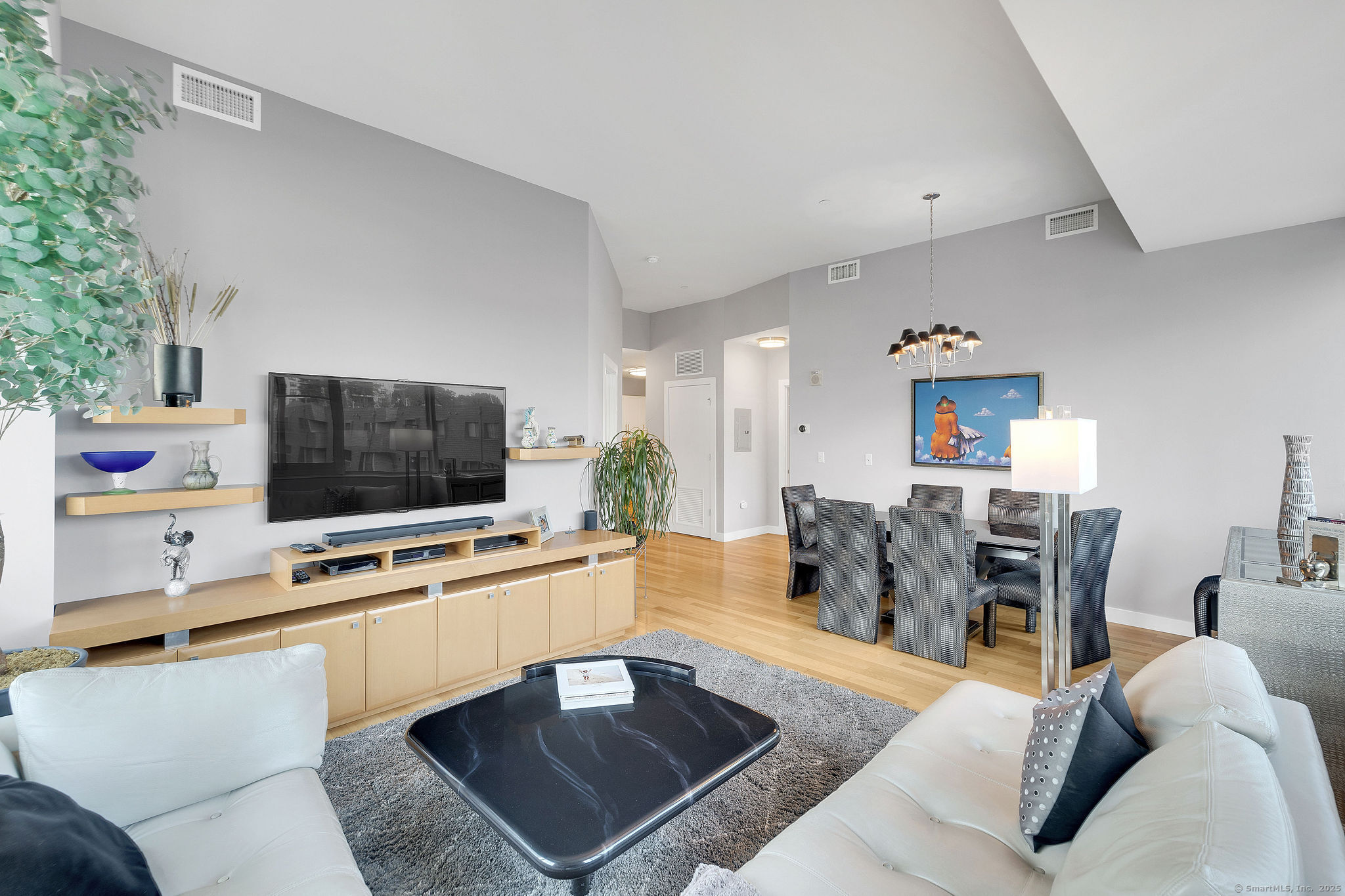 1515 Summer Street 302