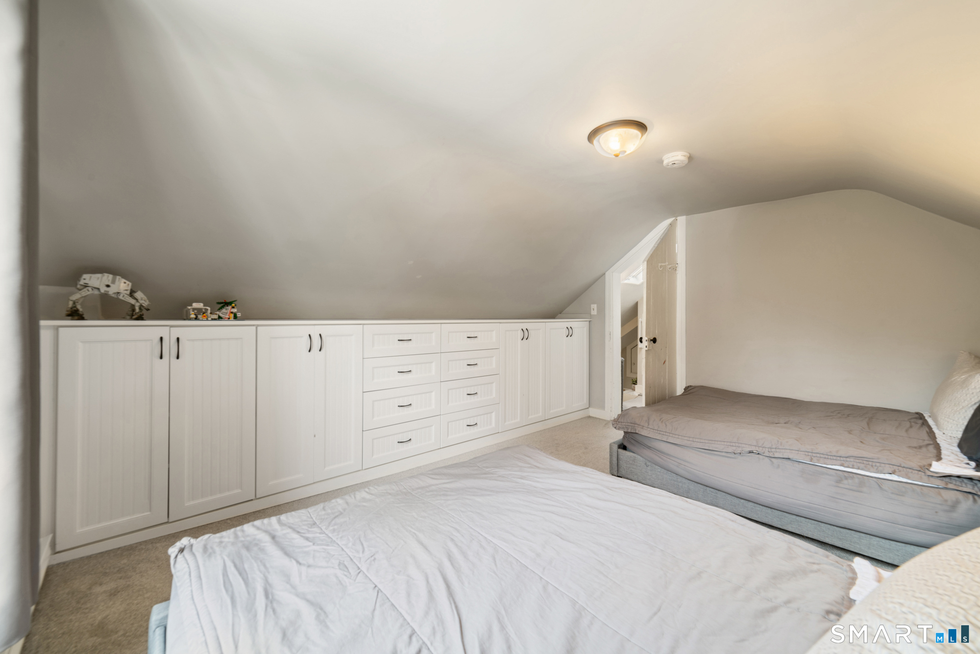 1 Overlook Avenue