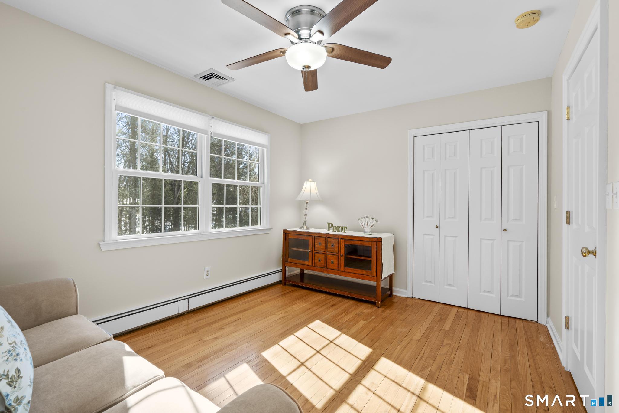 10 Foxwood Road