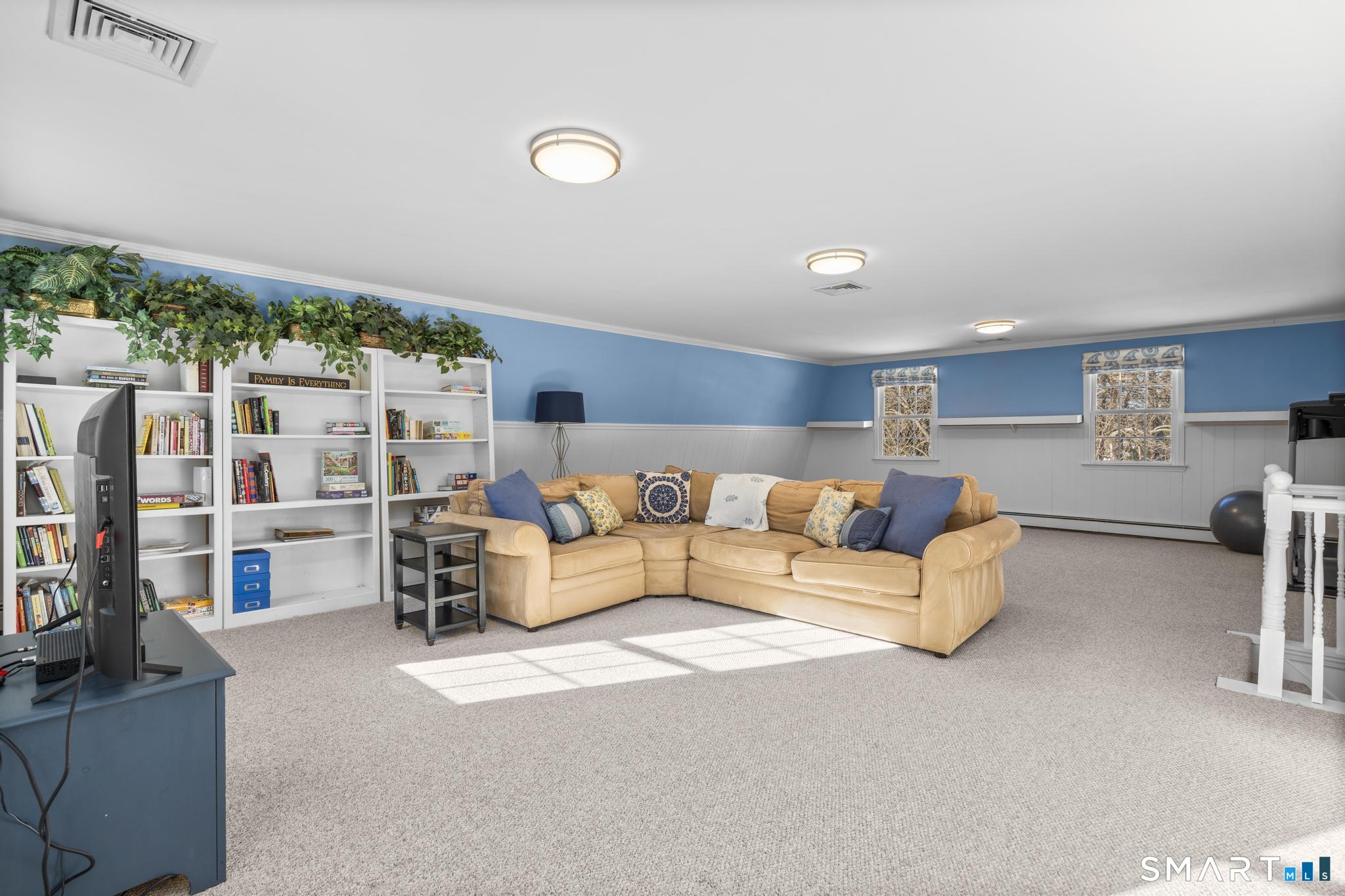 10 Foxwood Road