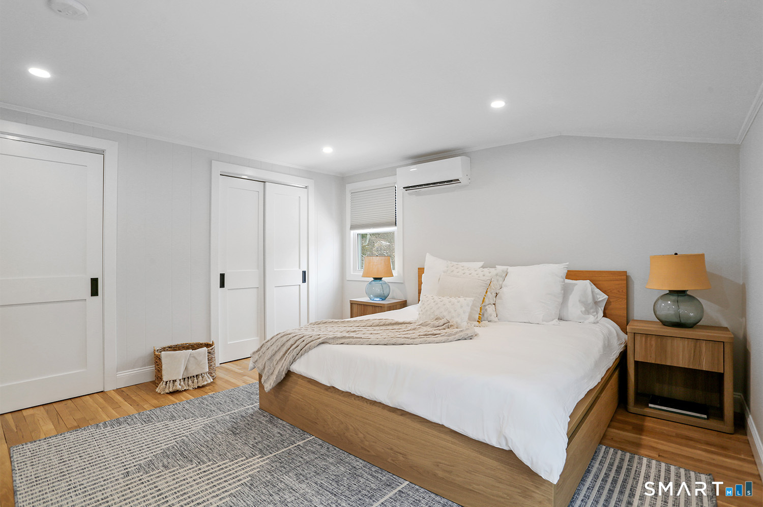 7 Hale Street