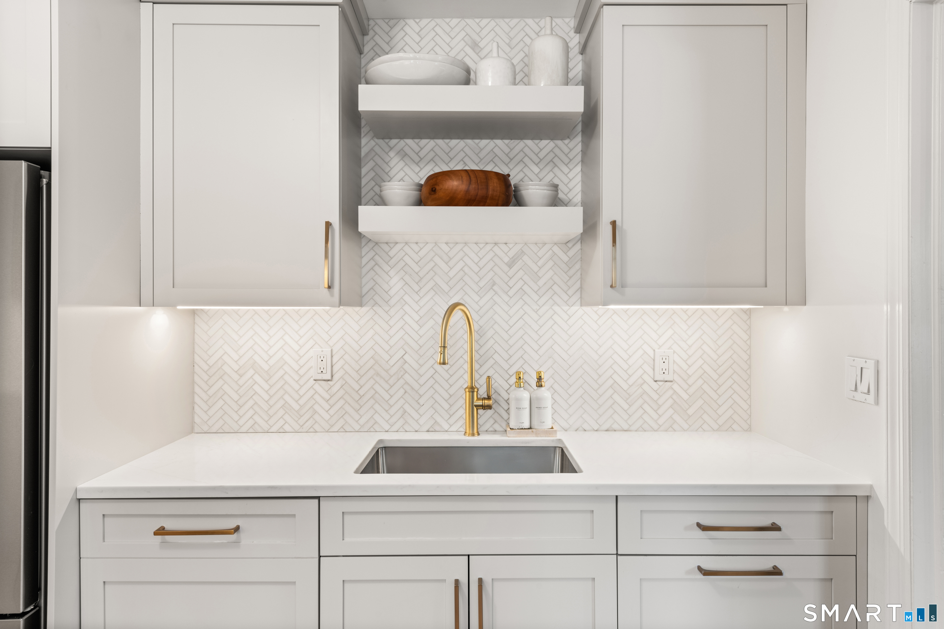 164 Summer Street APT A