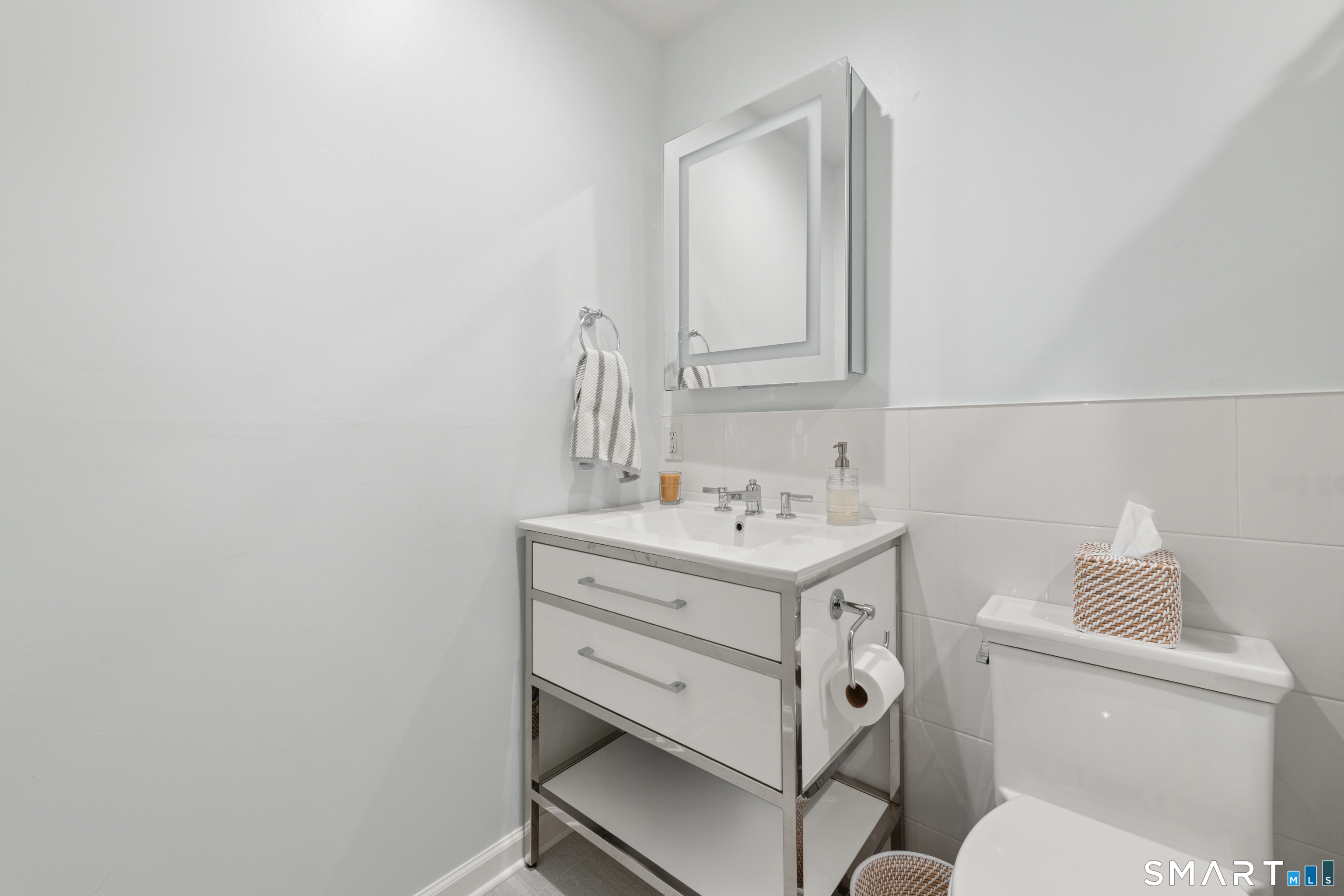 164 Summer Street APT A