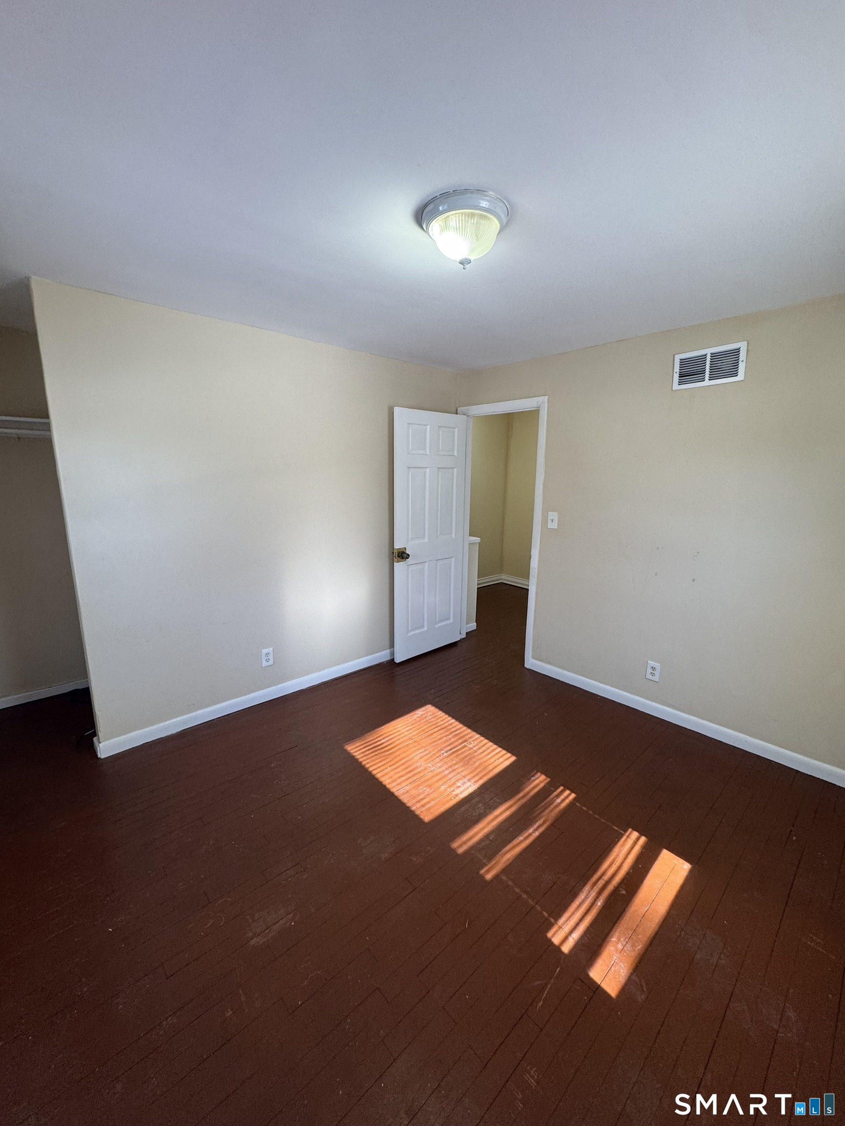 117 Dupont Place 117