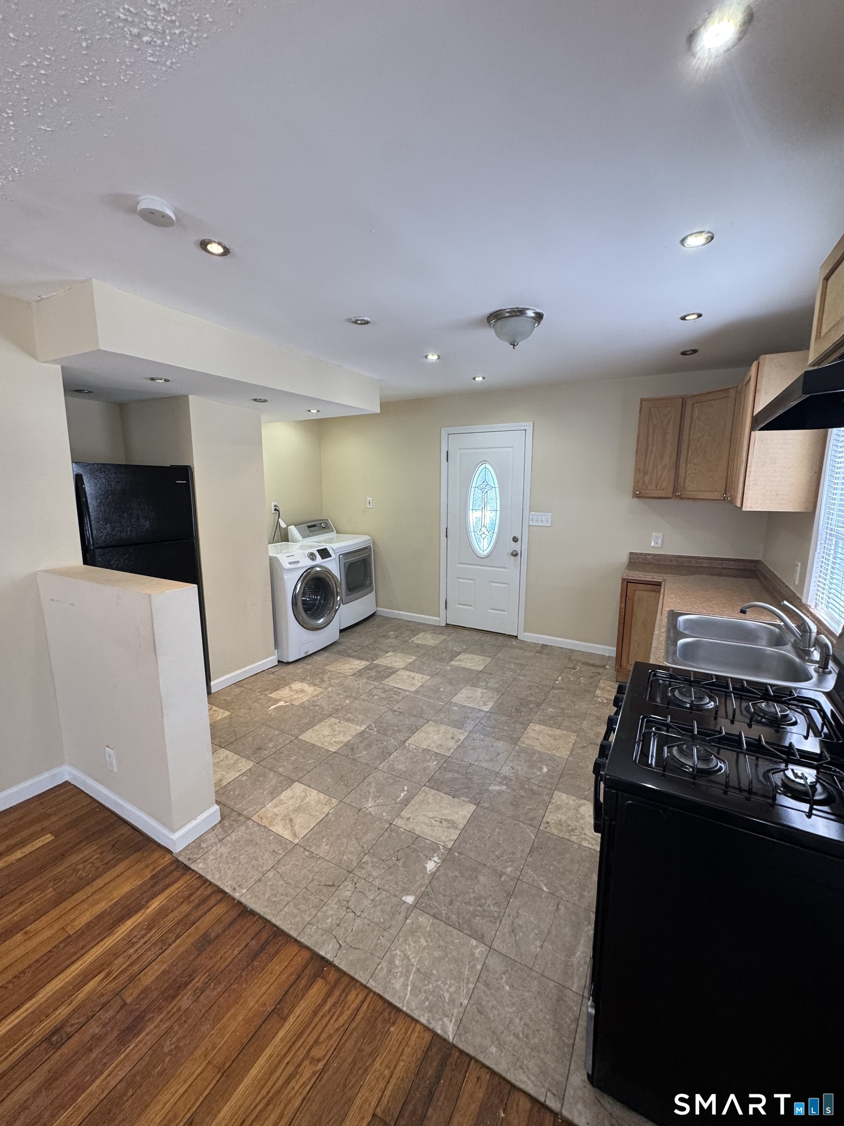 117 Dupont Place 117