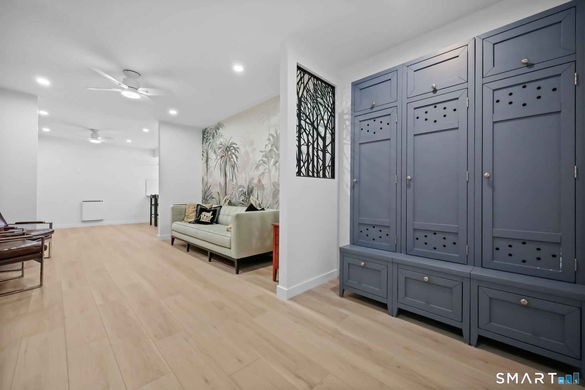 8 Elmcrest Terrace 100
