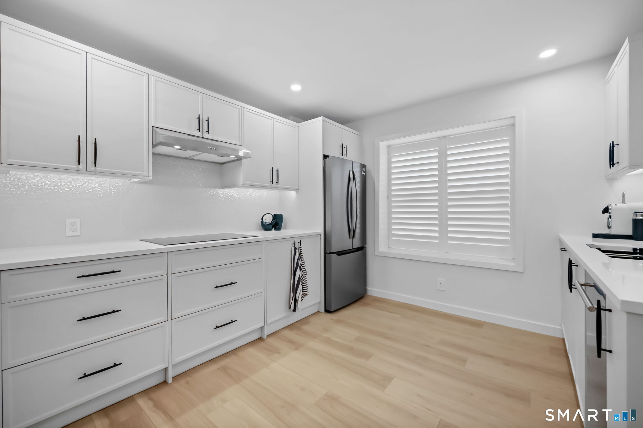 8 Elmcrest Terrace 100