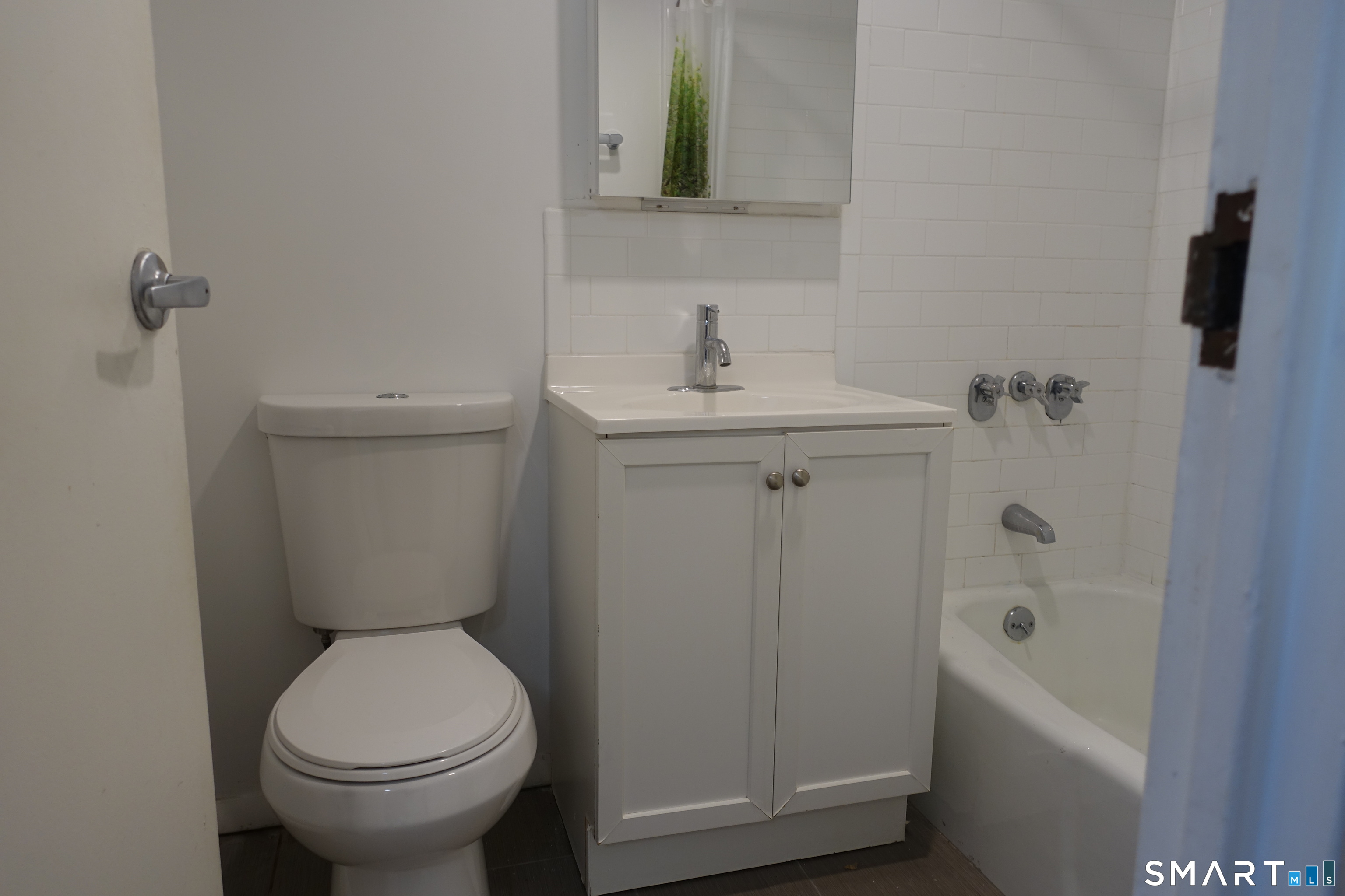 87 Glenbrook Road APT 6E