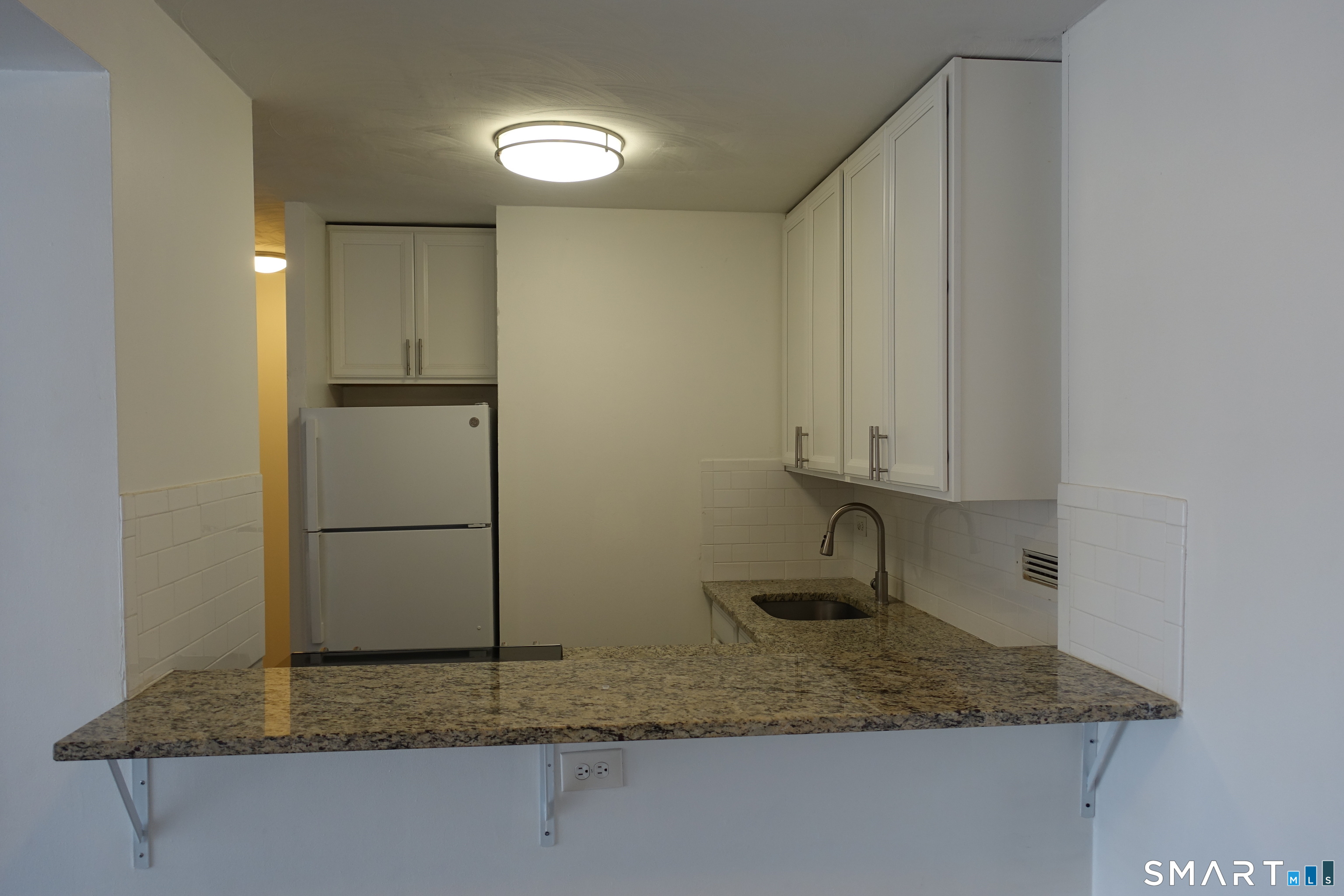 87 Glenbrook Road APT 6E