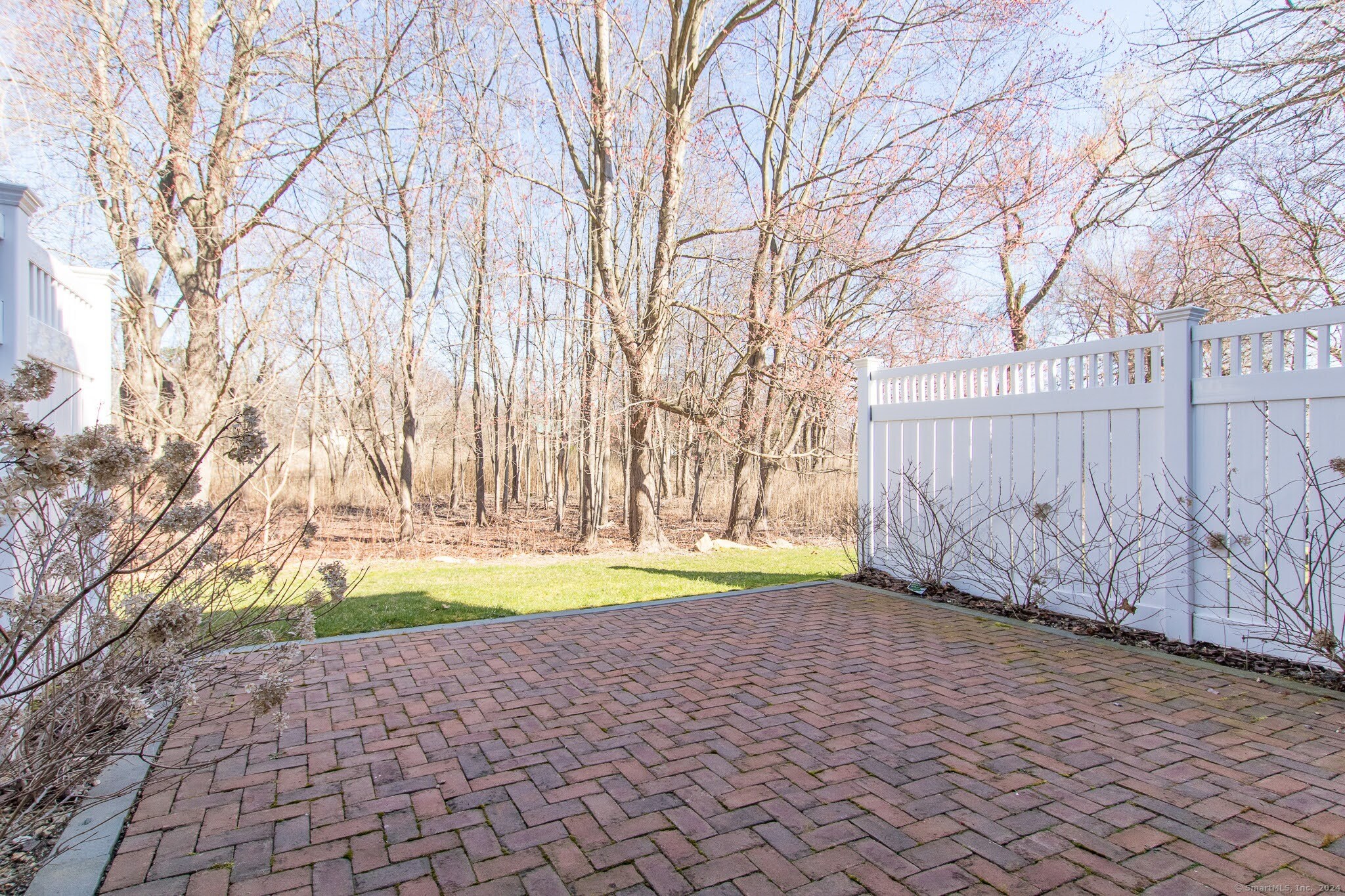 32 Edgewater Commons Lane 32