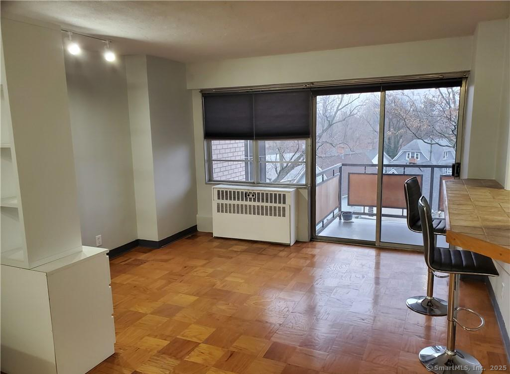 80 Cartright Street 6L