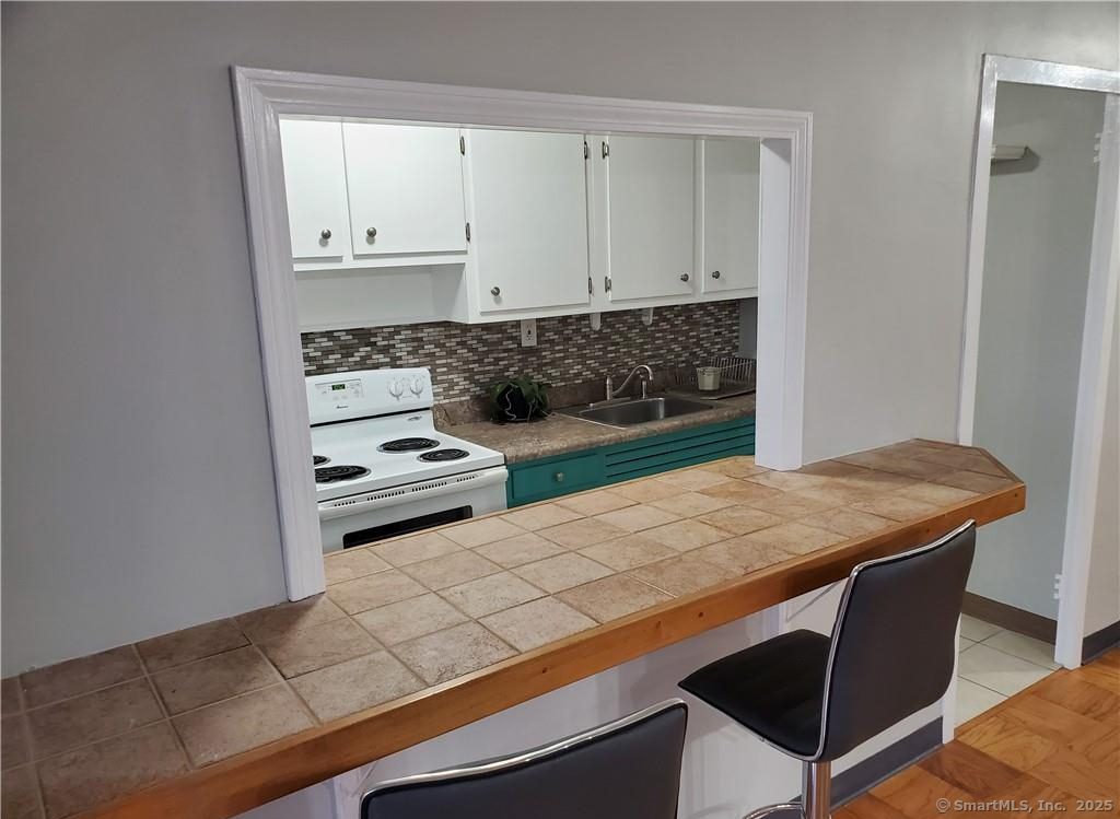 80 Cartright Street 6L