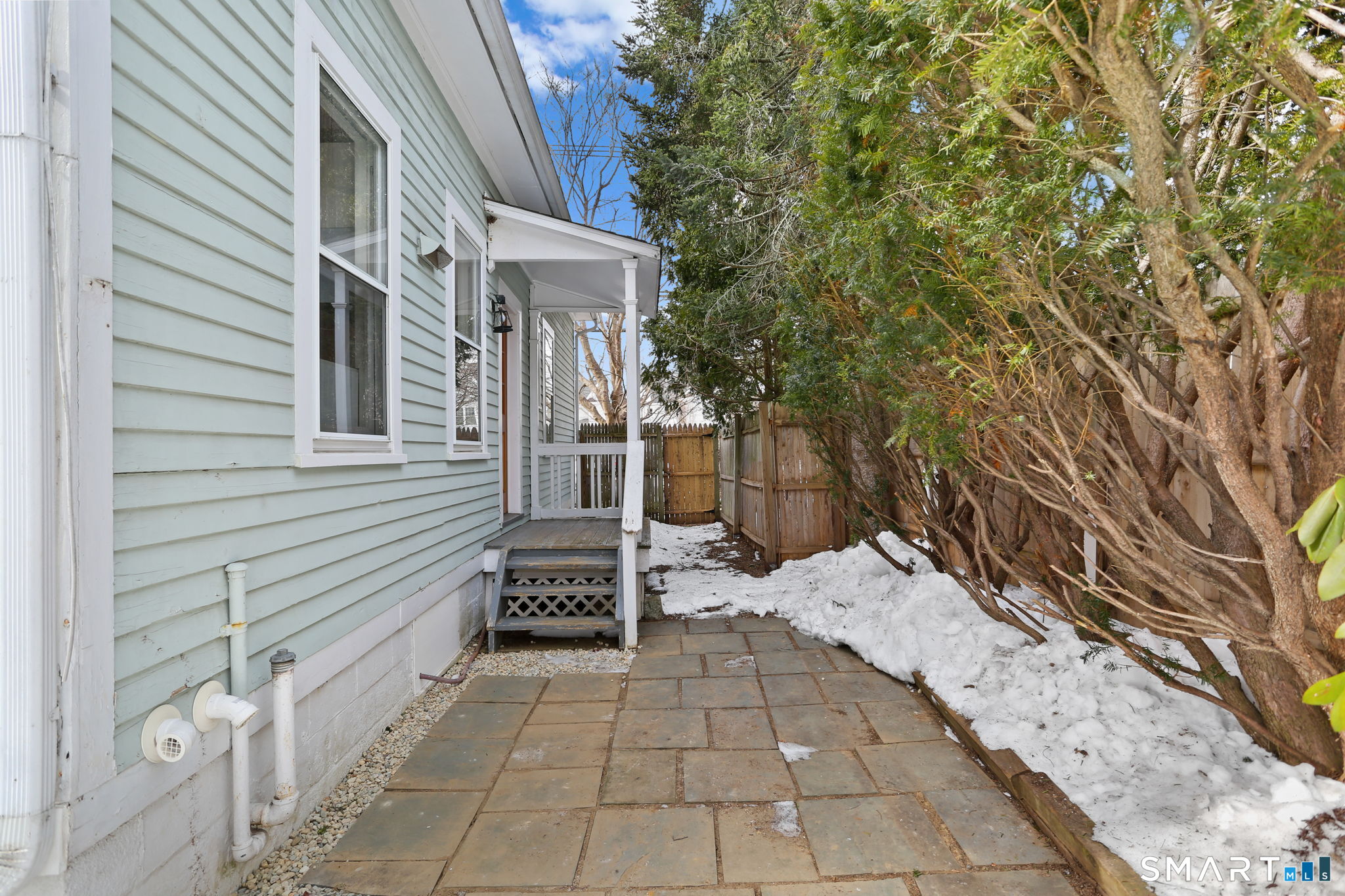 65 West Parish Road