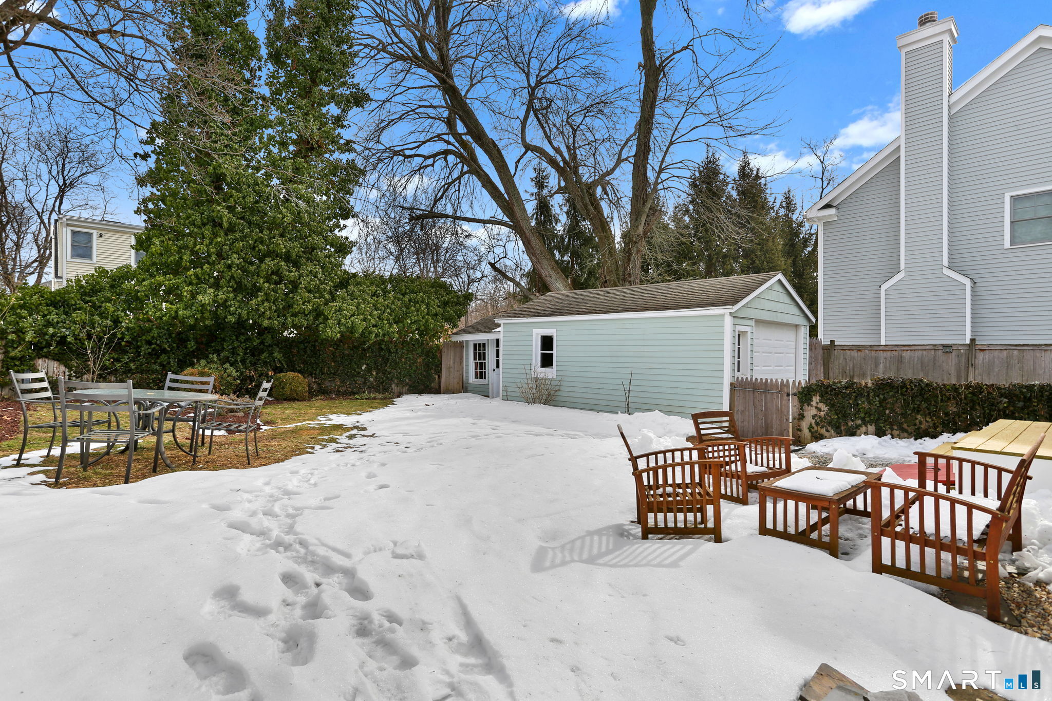 65 West Parish Road
