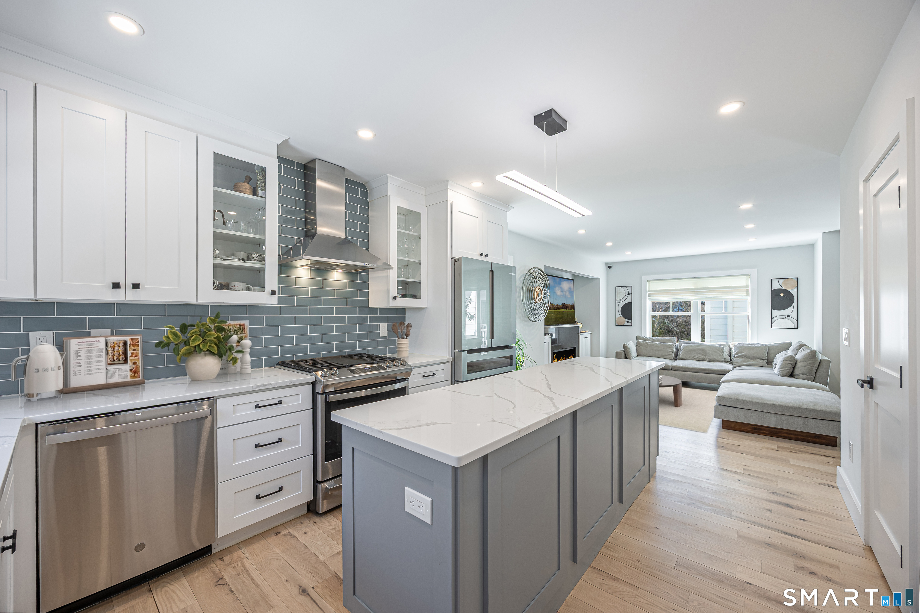 1 Howard Avenue C4