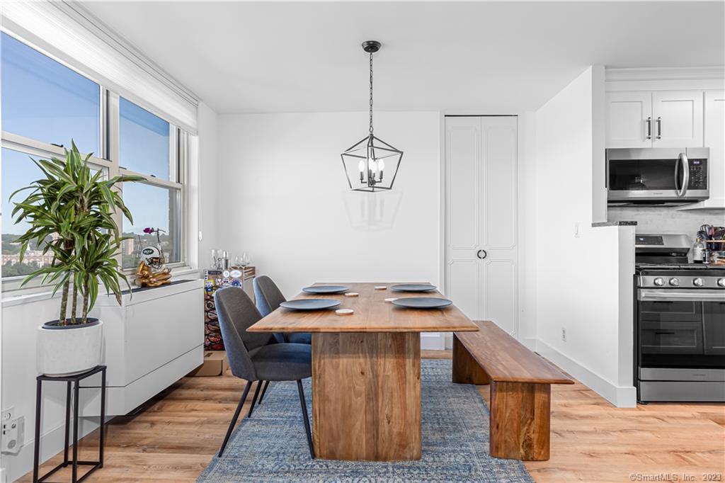 50 Glenbrook Road APT 16F