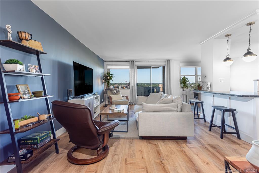 50 Glenbrook Road APT 16F