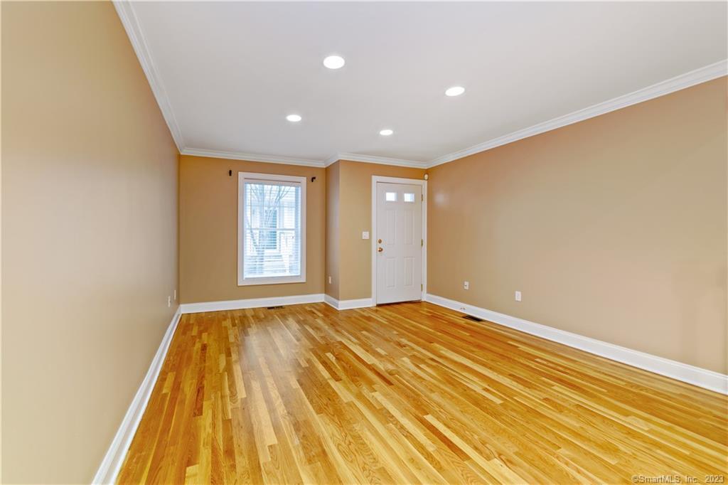 85 Camp Avenue APT 12A