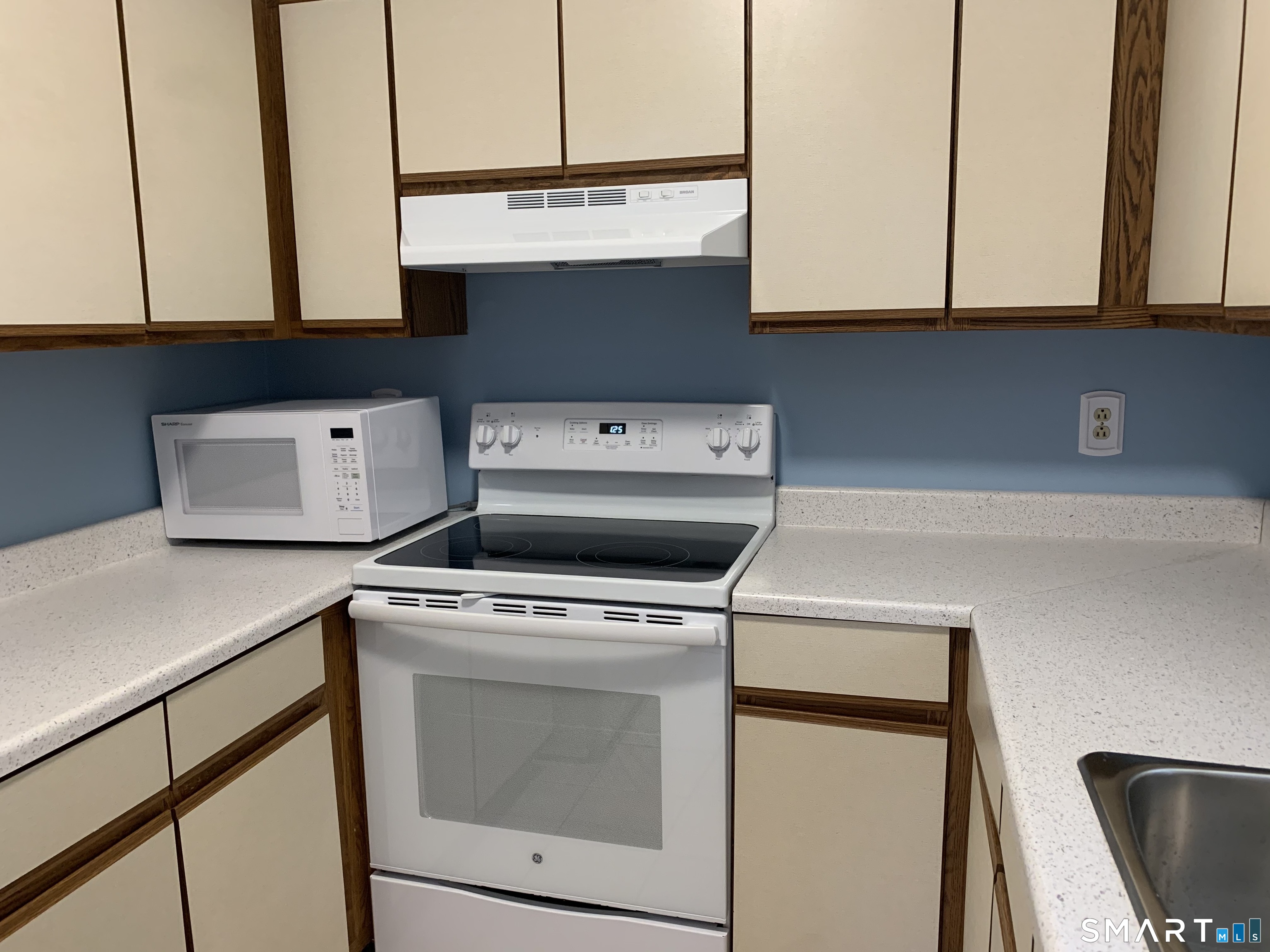 8 Taylor Avenue APT 2