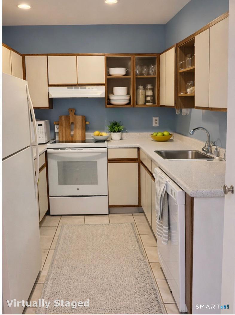 8 Taylor Avenue APT 2