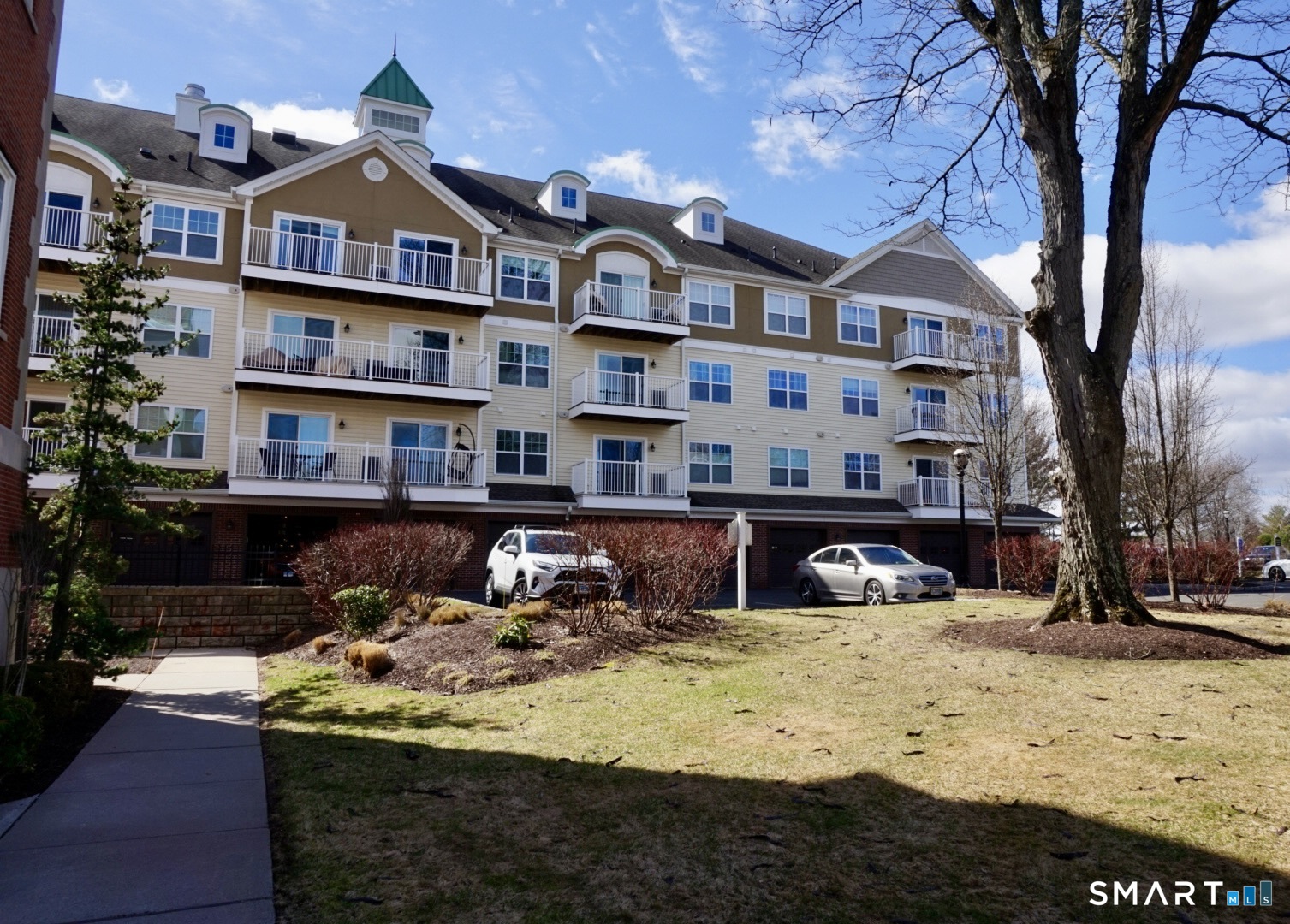 34 School House Drive 208