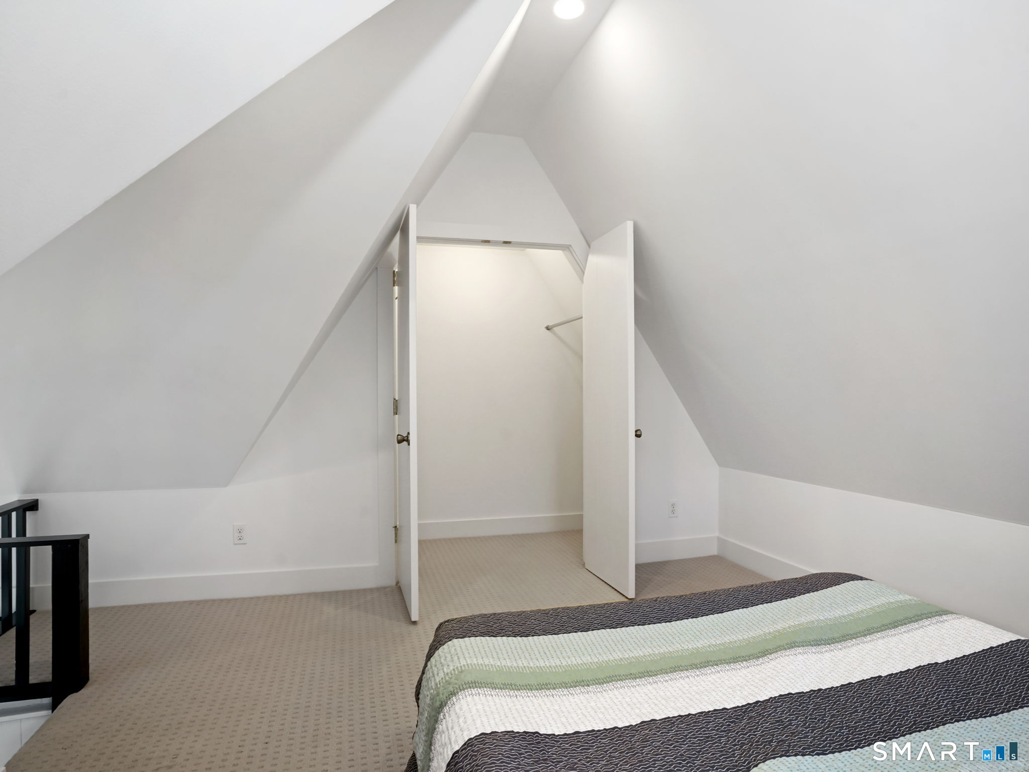 212 New Canaan Avenue COTTAGE