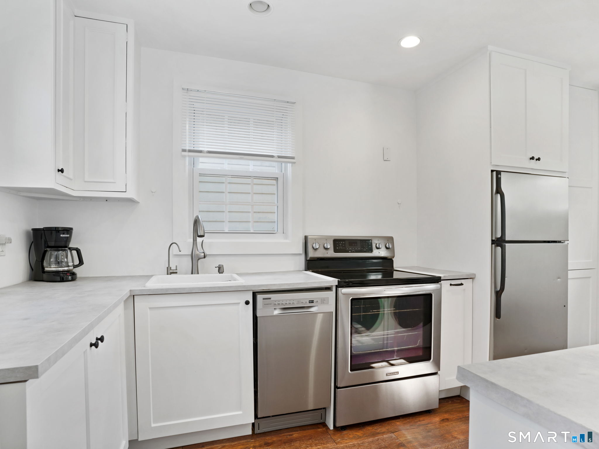 212 New Canaan Avenue COTTAGE