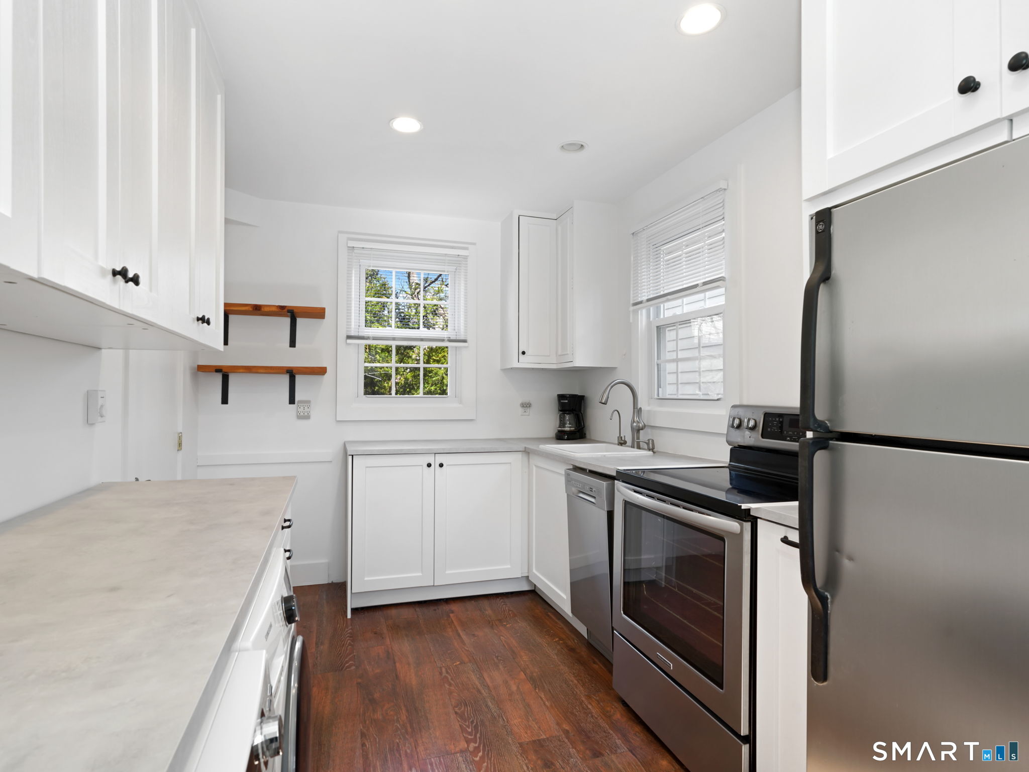 212 New Canaan Avenue COTTAGE