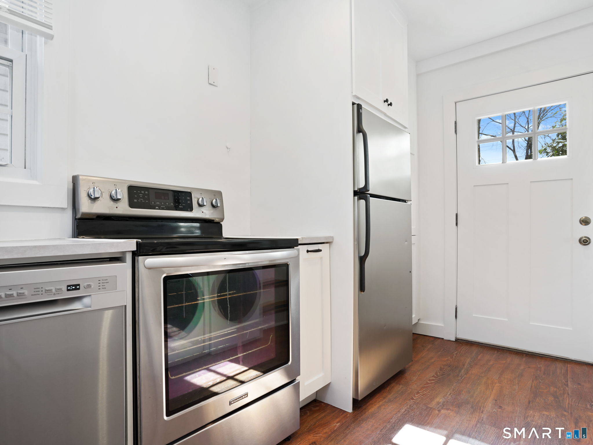 212 New Canaan Avenue COTTAGE