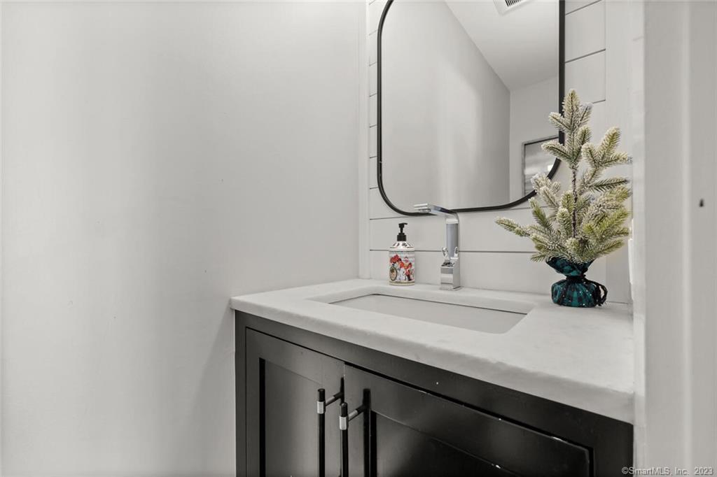 1611 Washington Boulevard APT 6