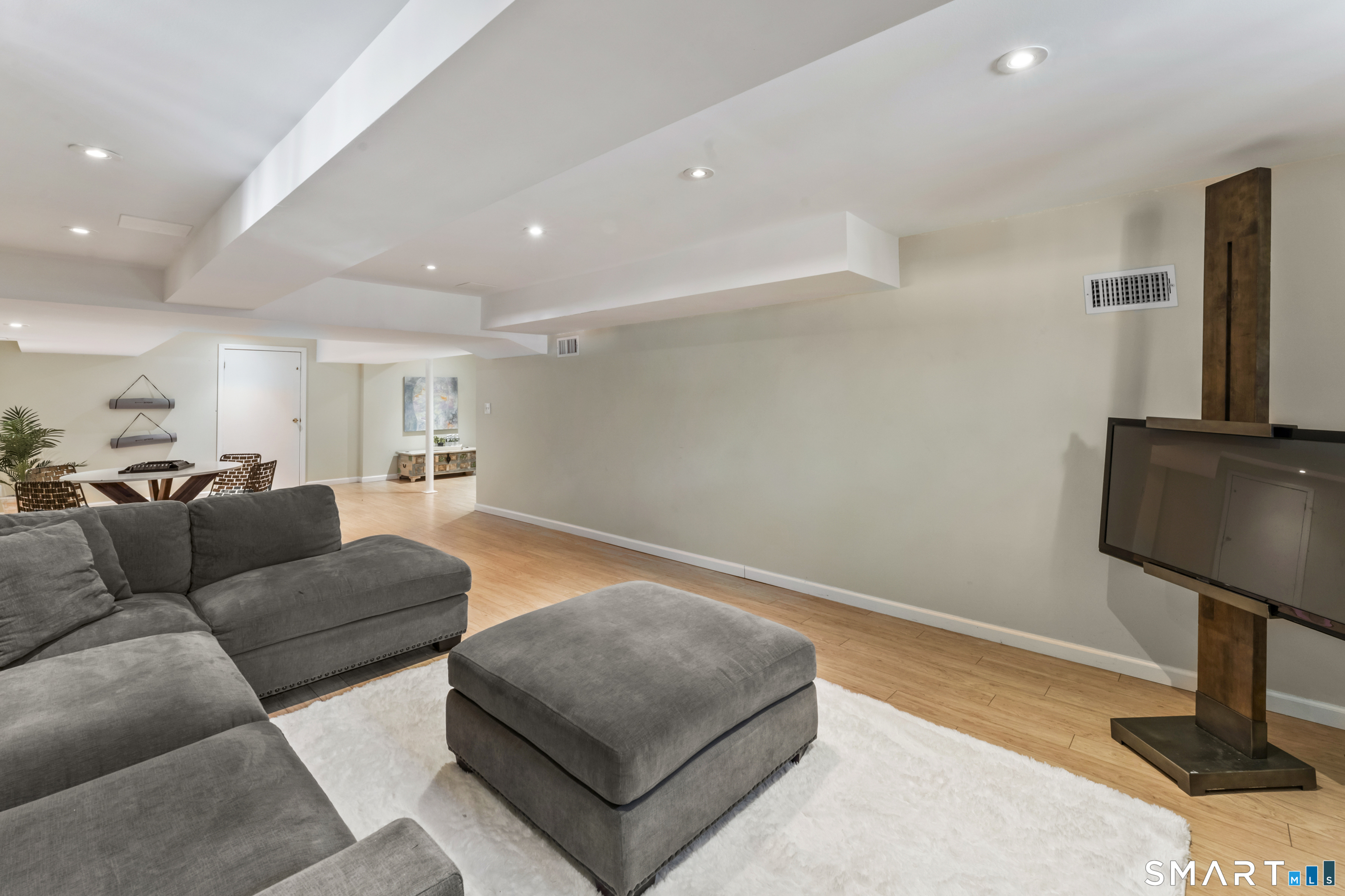 60 Old Easton Turnpike