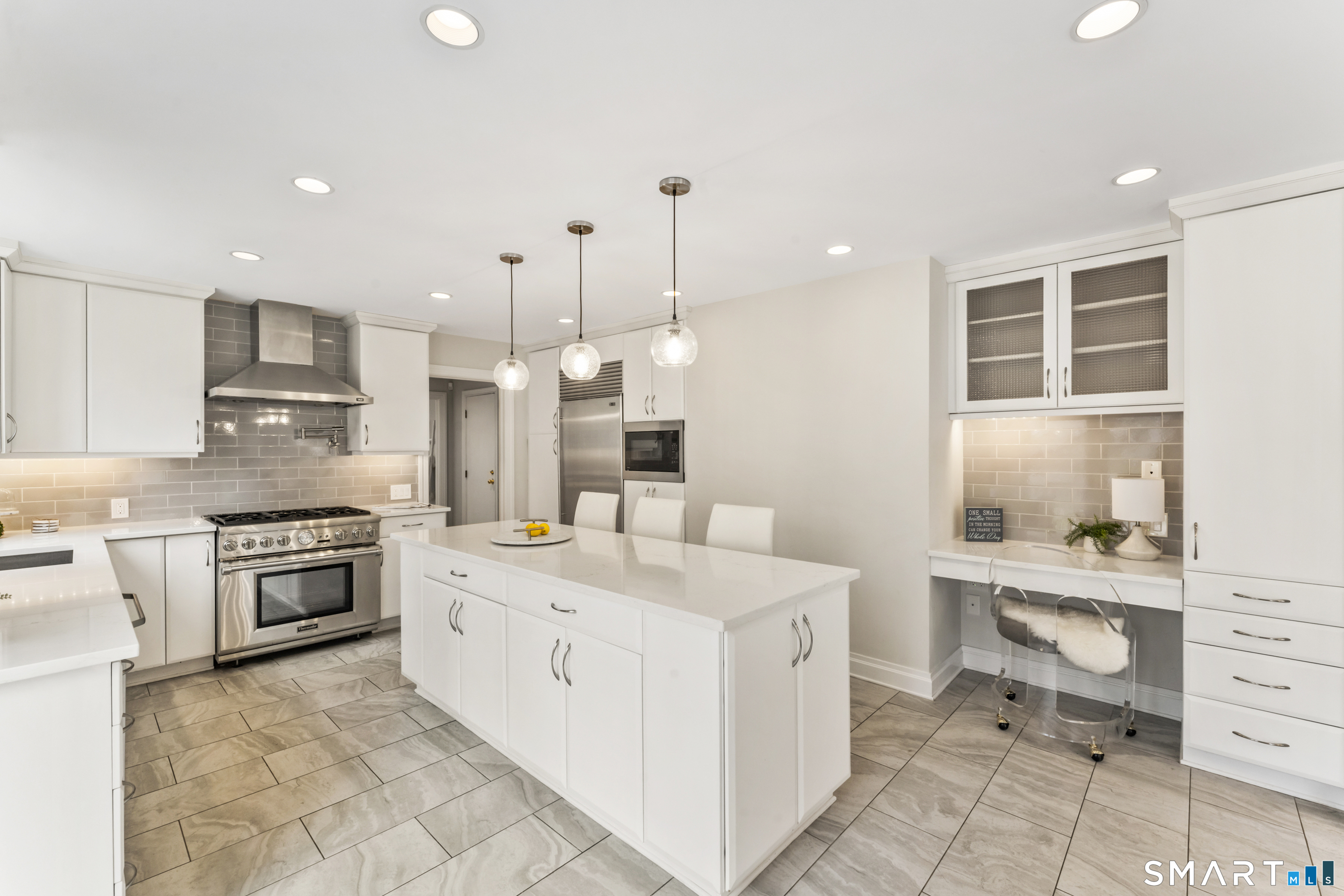 60 Old Easton Turnpike