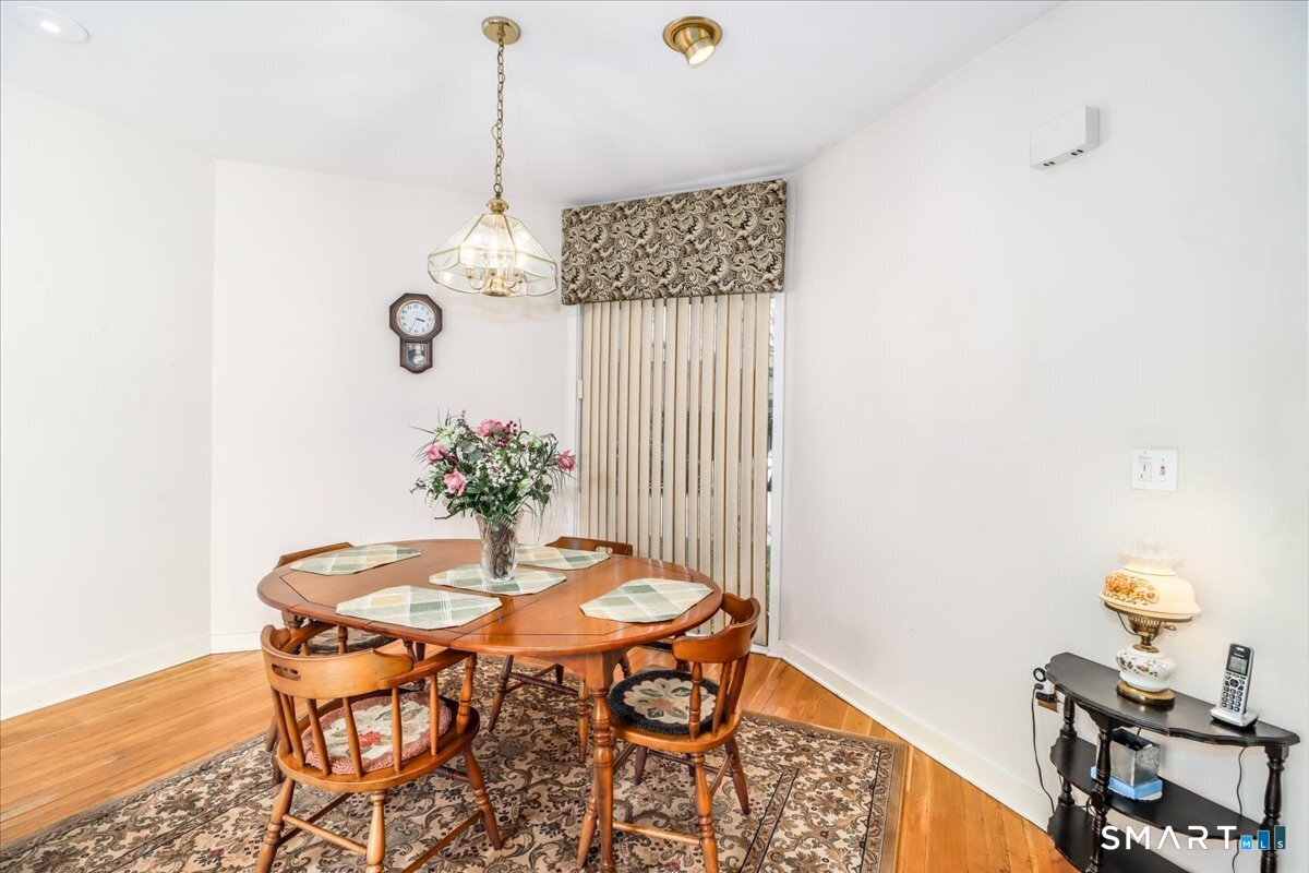 160 Fairfield Woods Road 20