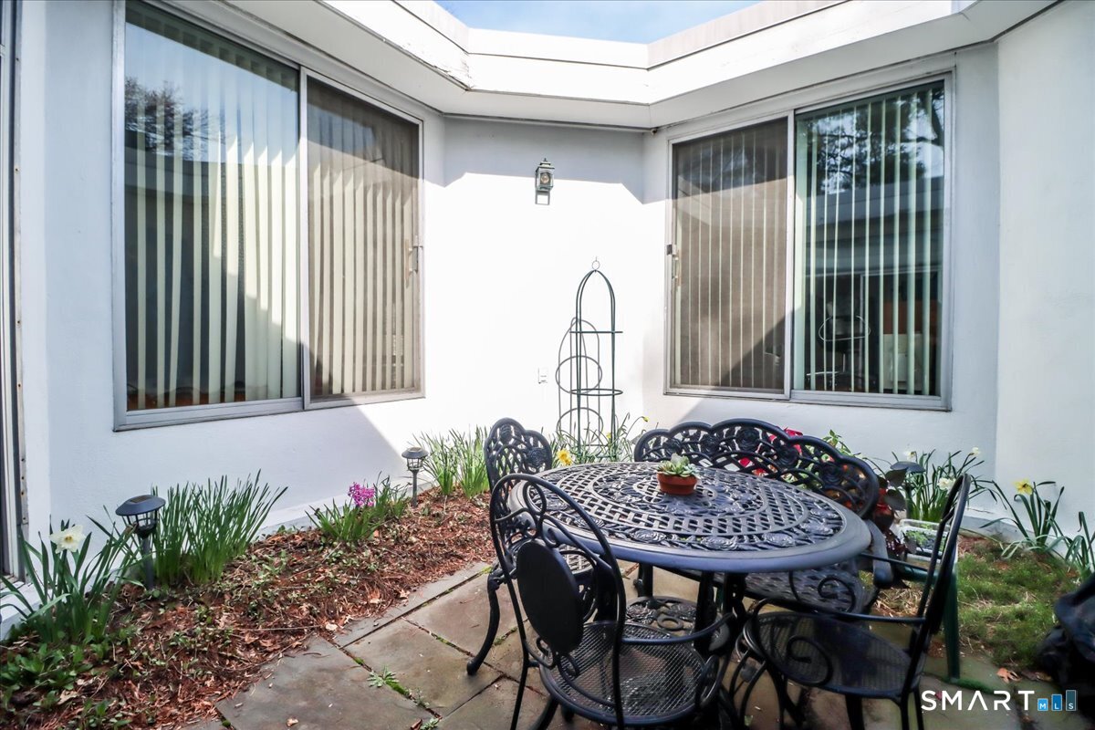 160 Fairfield Woods Road 20