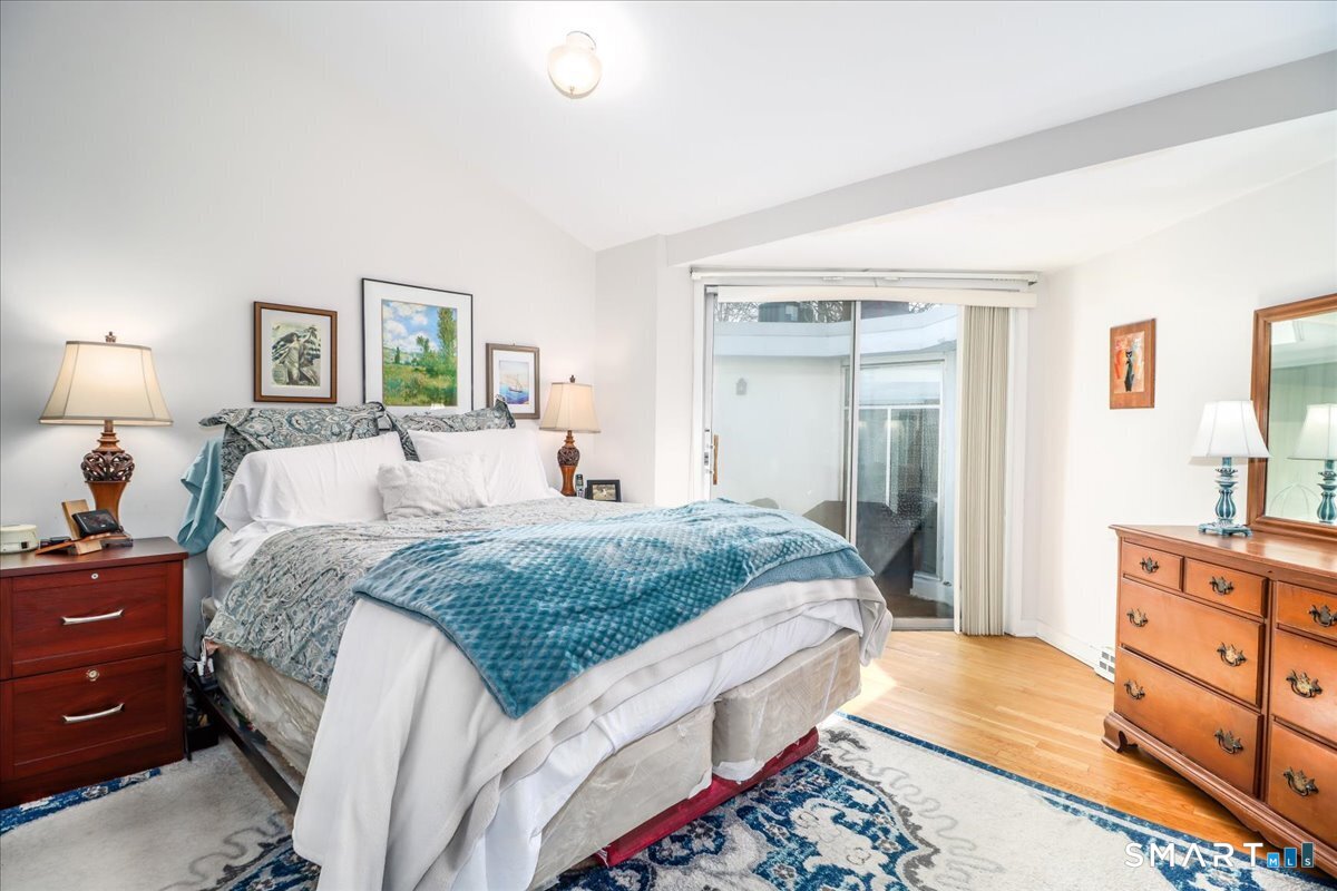 160 Fairfield Woods Road 20