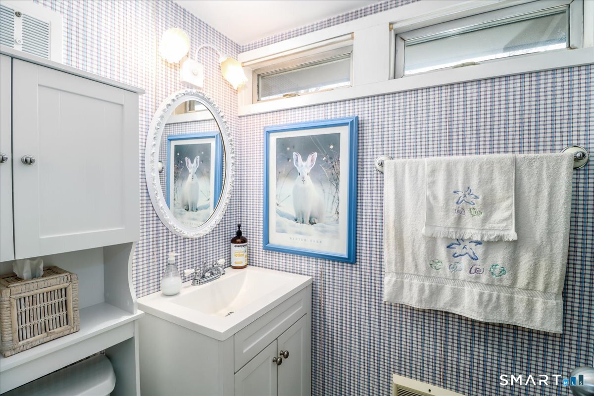 160 Fairfield Woods Road 20