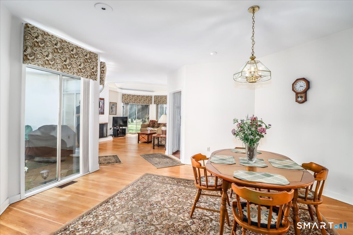 160 Fairfield Woods Road 20