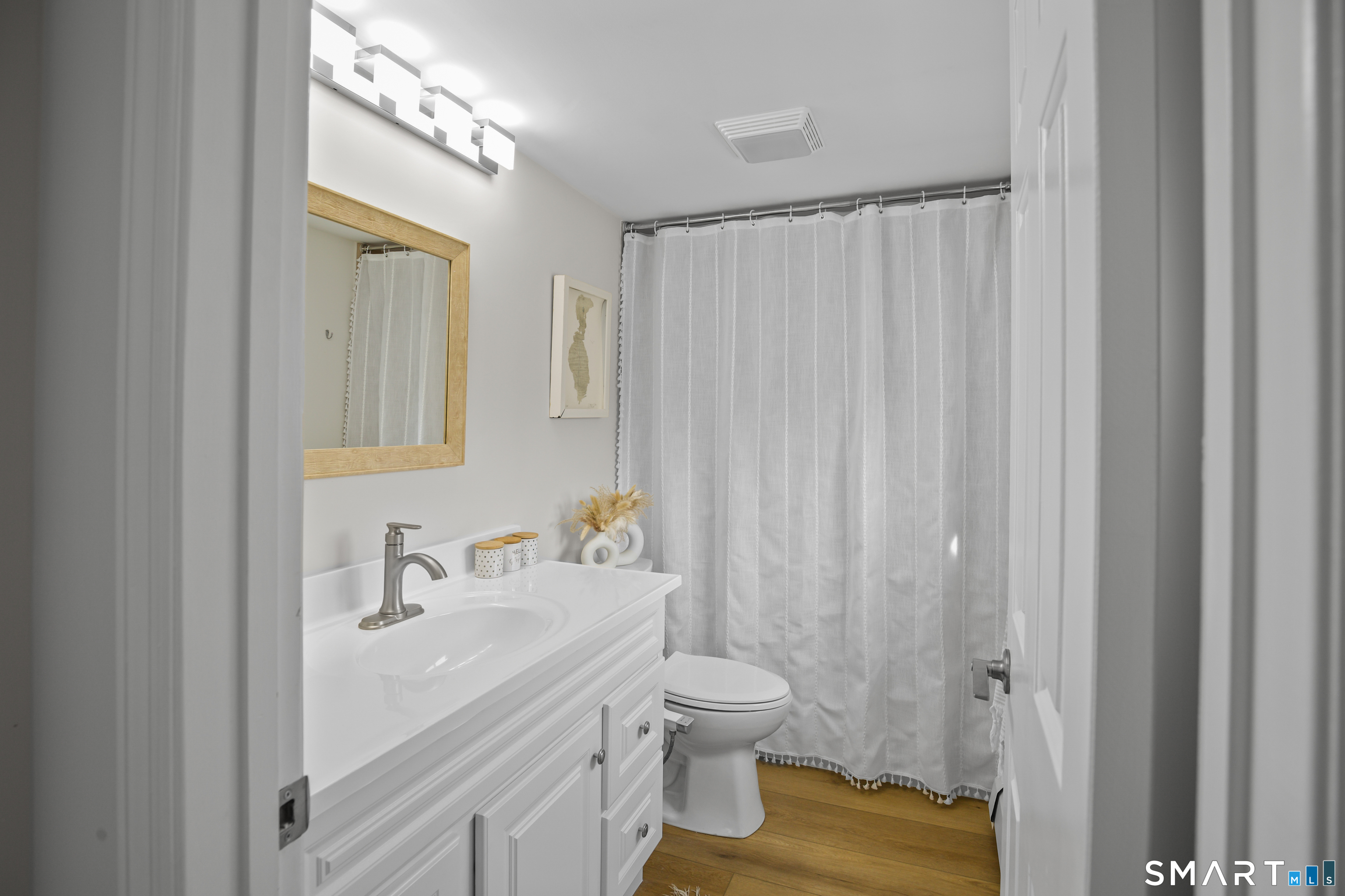 105 Harbor Drive 112