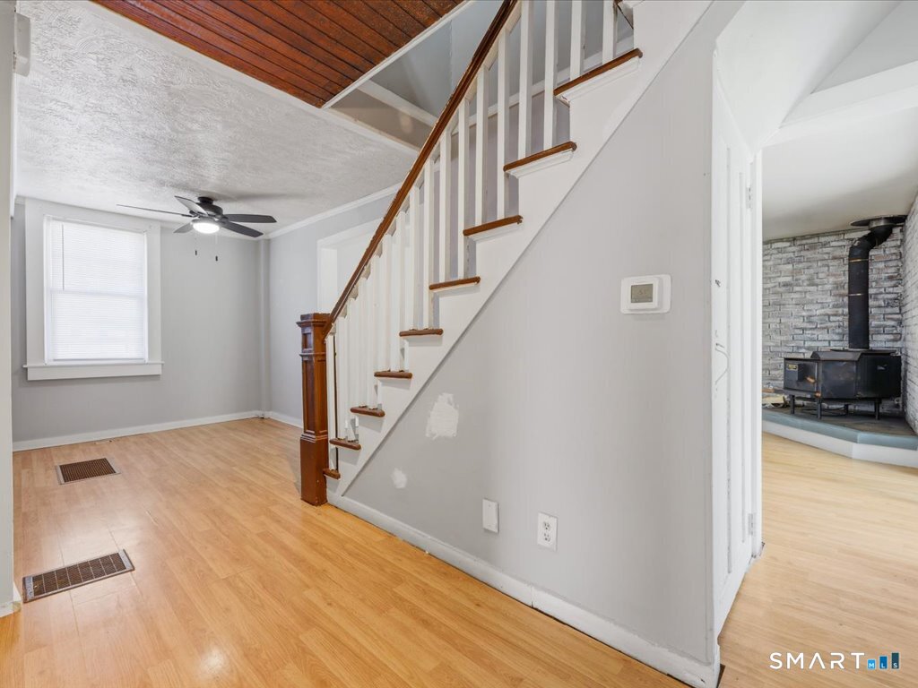 16 Grandview Terrace