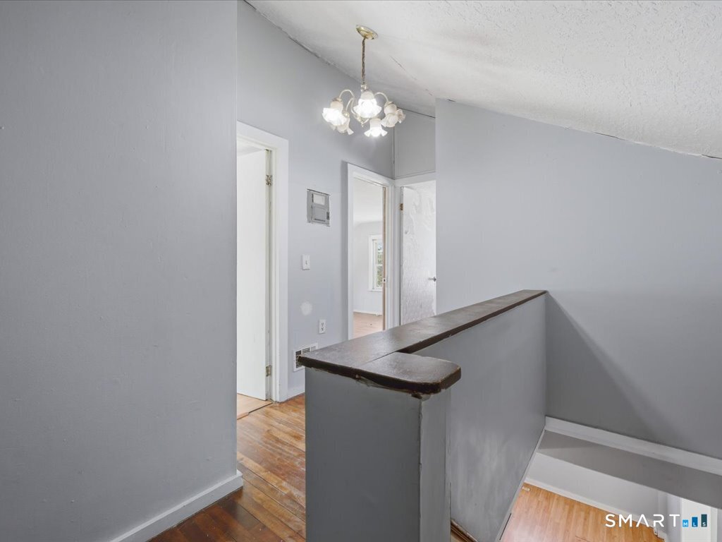 16 Grandview Terrace
