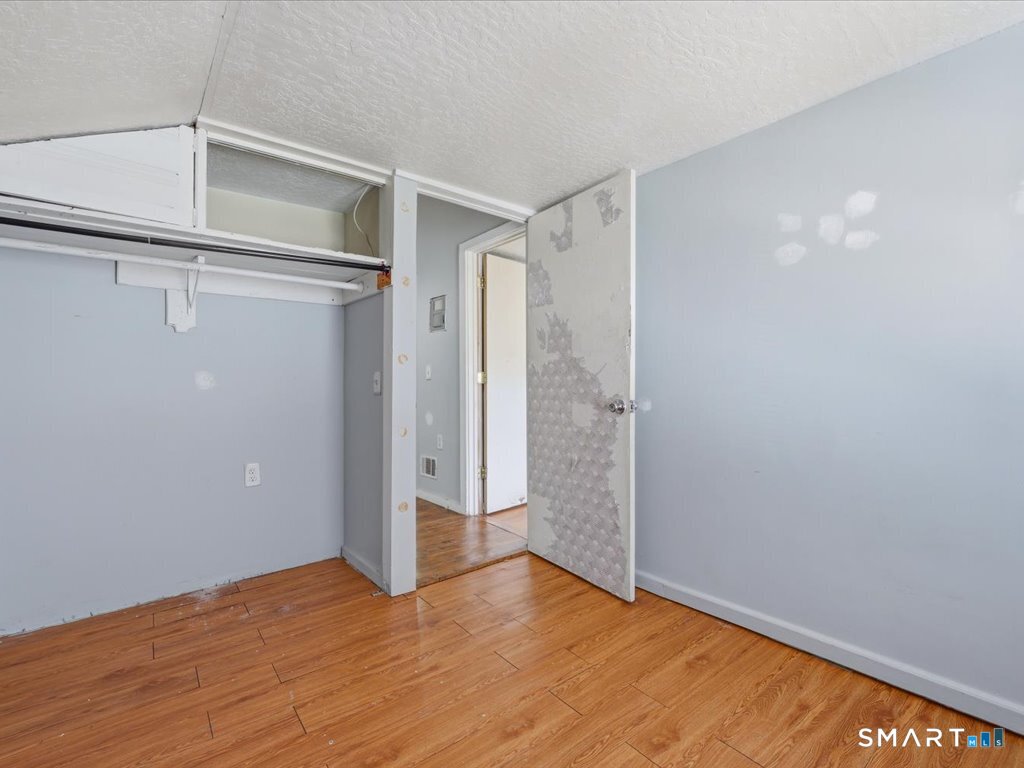 16 Grandview Terrace